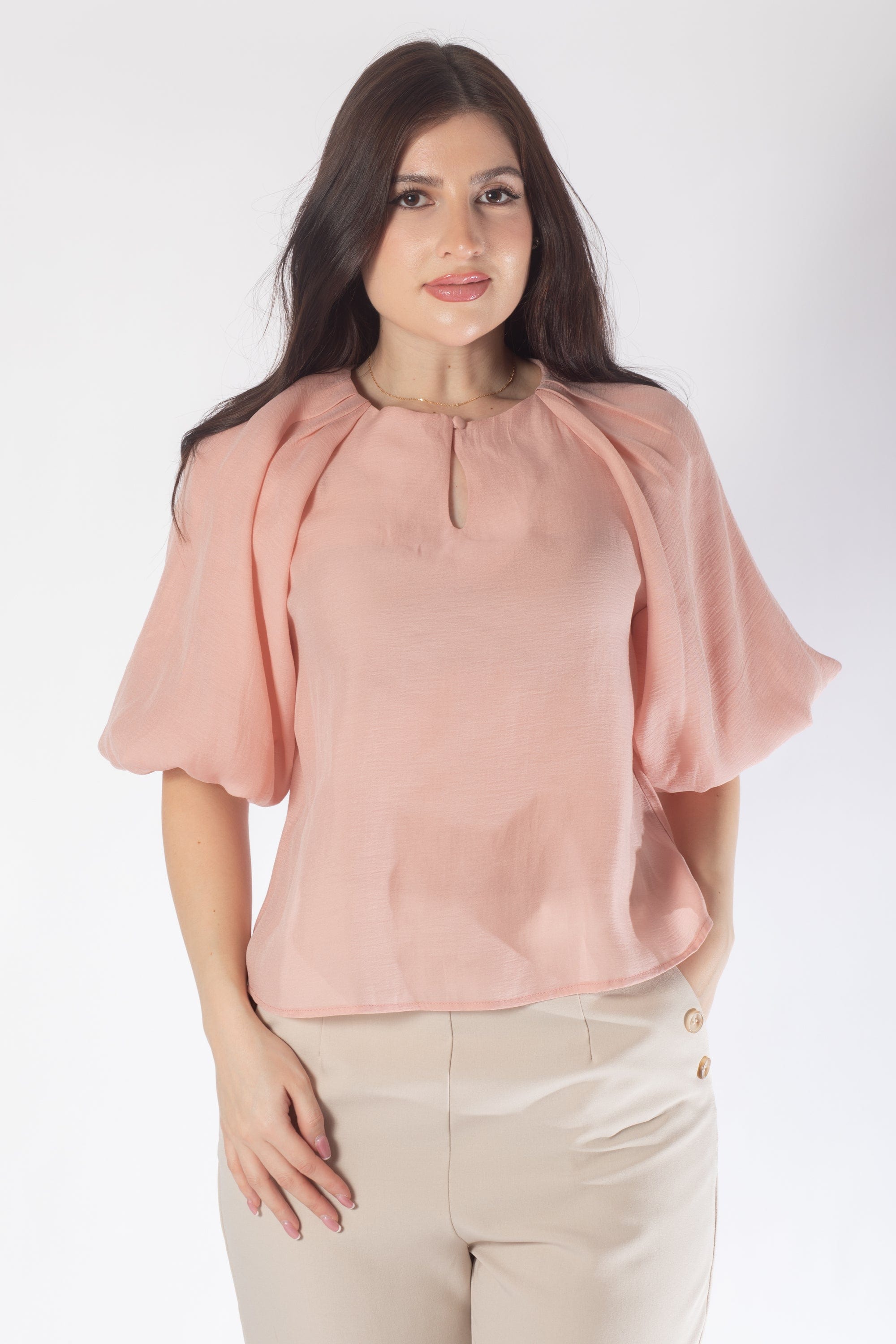 نتشي بلوزة بأكمام 3/4 سادة بف نسائي