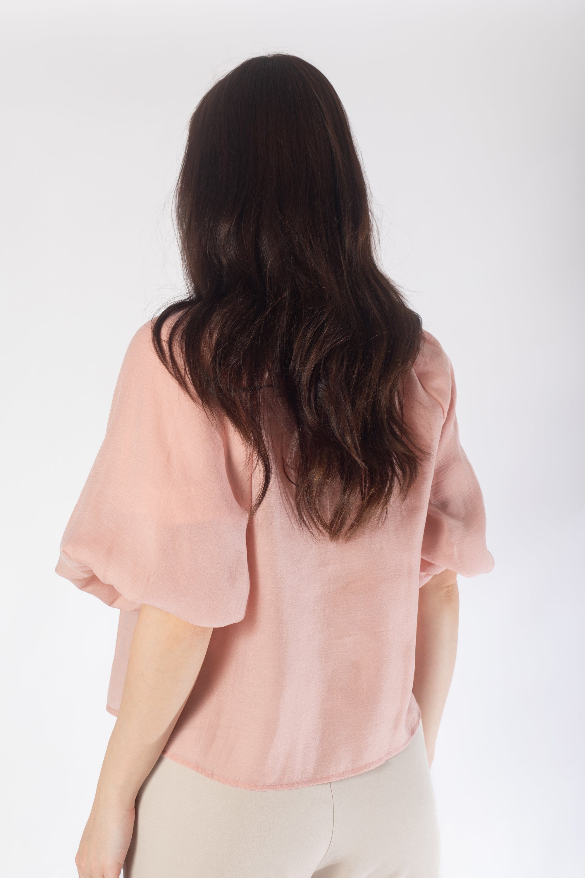 نتشي بلوزة بأكمام 3/4 سادة بف نسائي