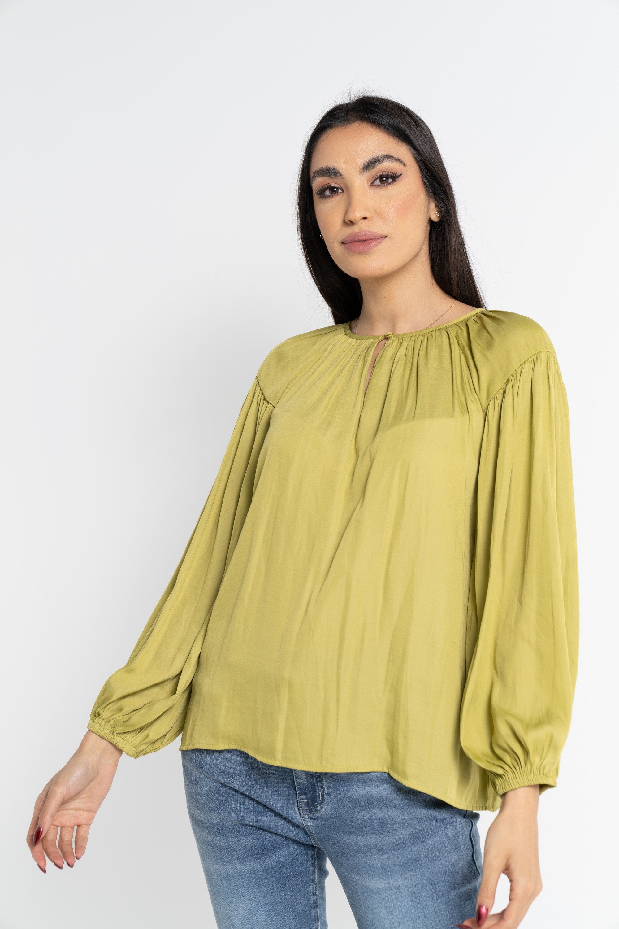 نتشي بلوزة بأكمام طويلة سادة بربطة بياقة دائرية نسائية