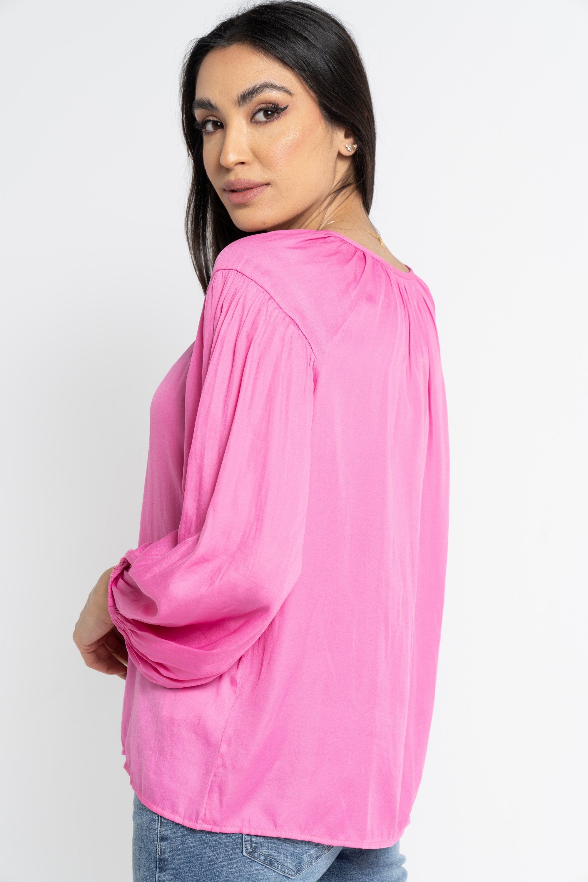 نتشي بلوزة بأكمام طويلة سادة بربطة بياقة دائرية نسائية