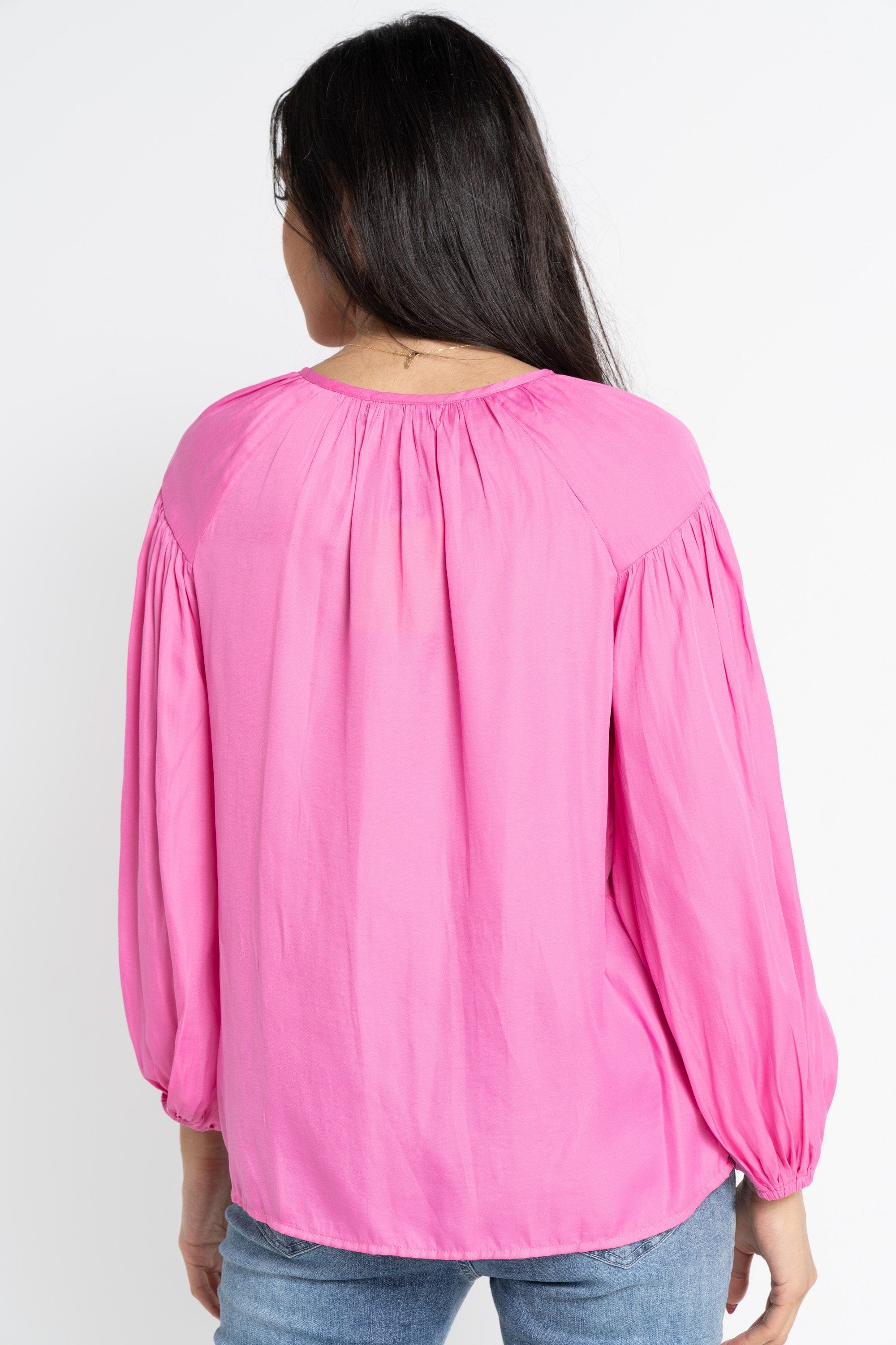 نتشي بلوزة بأكمام طويلة سادة بربطة بياقة دائرية نسائية