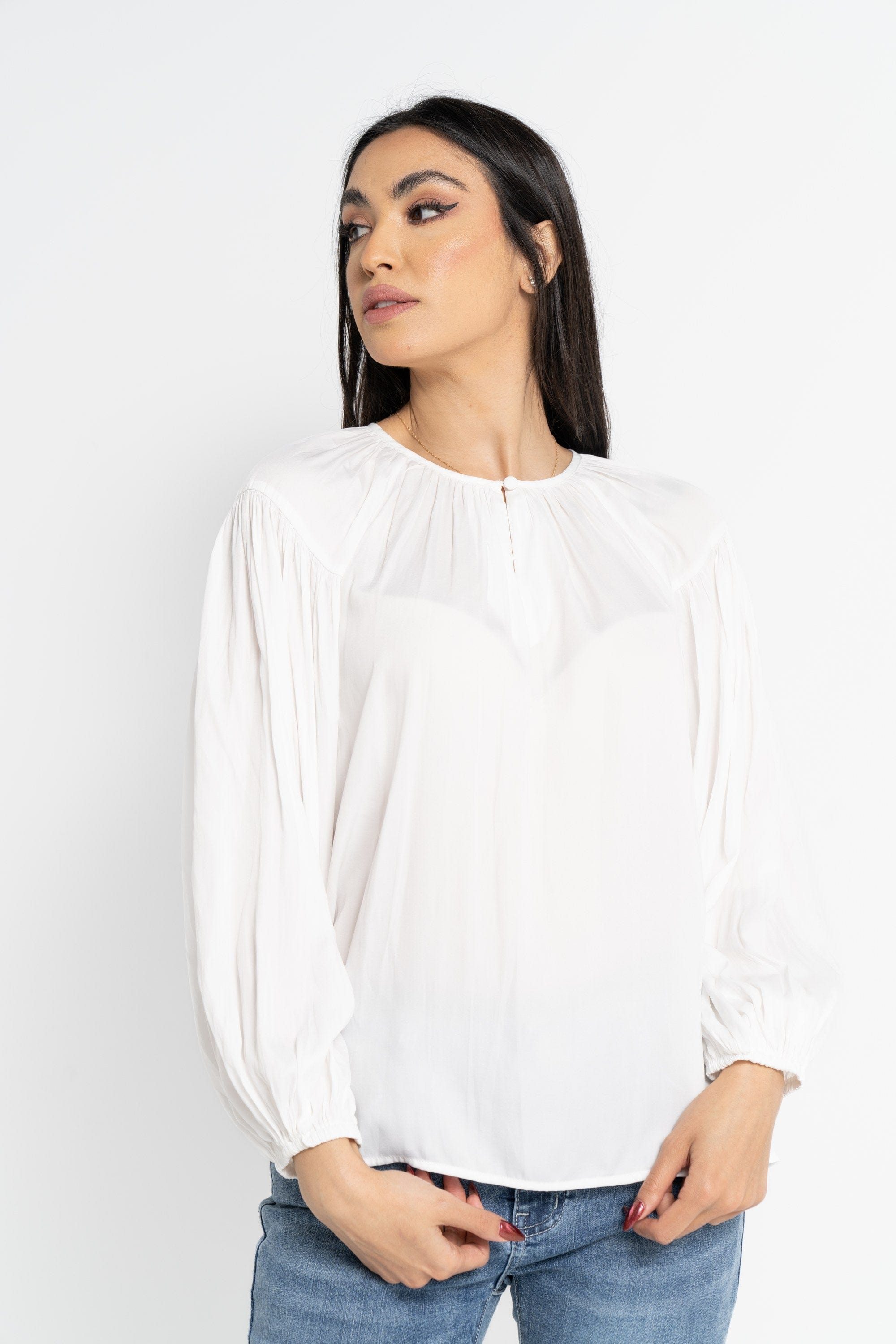 نتشي بلوزة بأكمام طويلة سادة بربطة بياقة دائرية نسائية