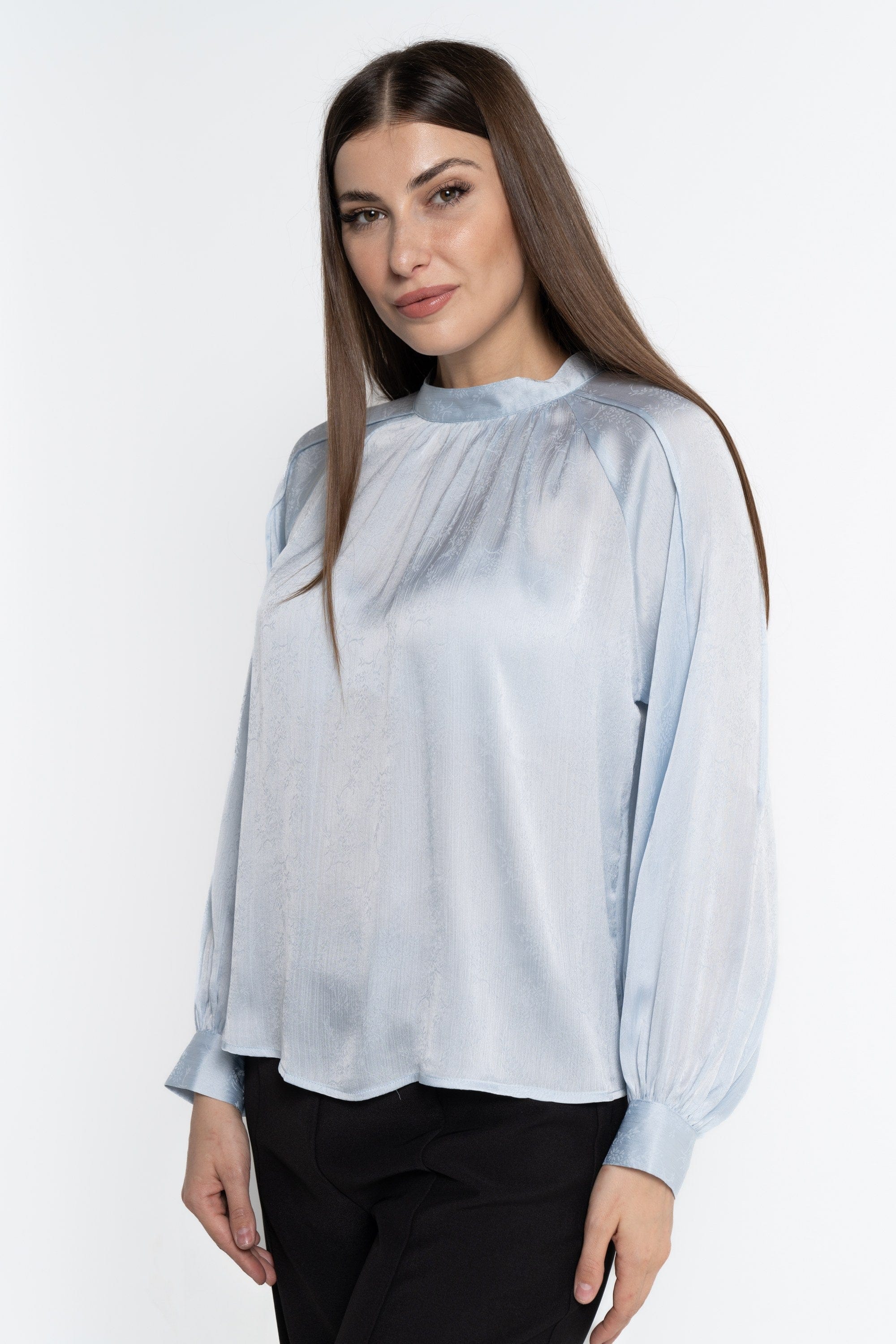 ูุชุดู ุจููุฒุฉ ุทูููุฉ ุจูุณุฑุงุช ูู
ุทููู ููุงุณูู ูุณุงุฆู