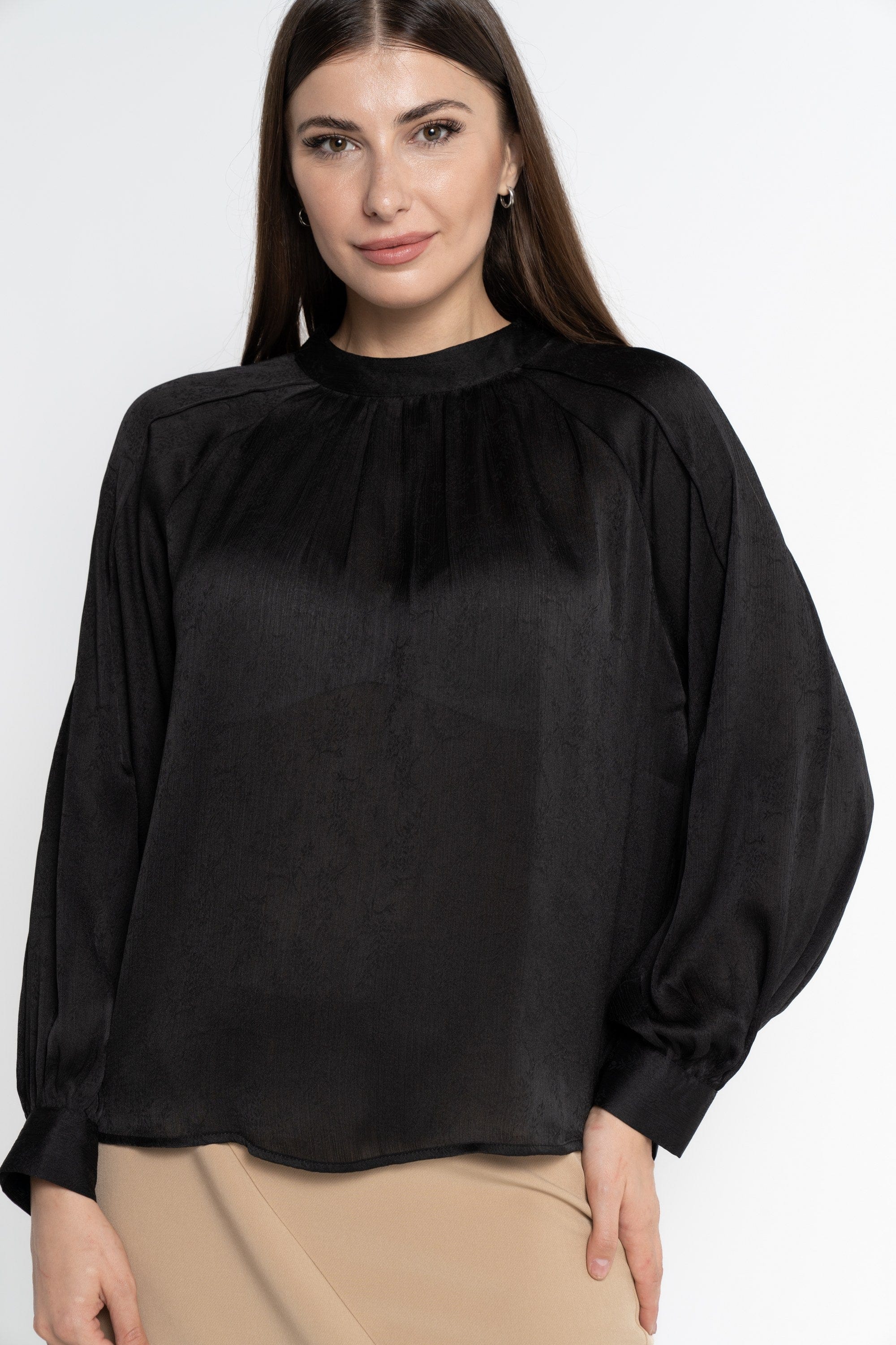 ูุชุดู ุจููุฒุฉ ุทูููุฉ ุจูุณุฑุงุช ูู
ุทููู ููุงุณูู ูุณุงุฆู