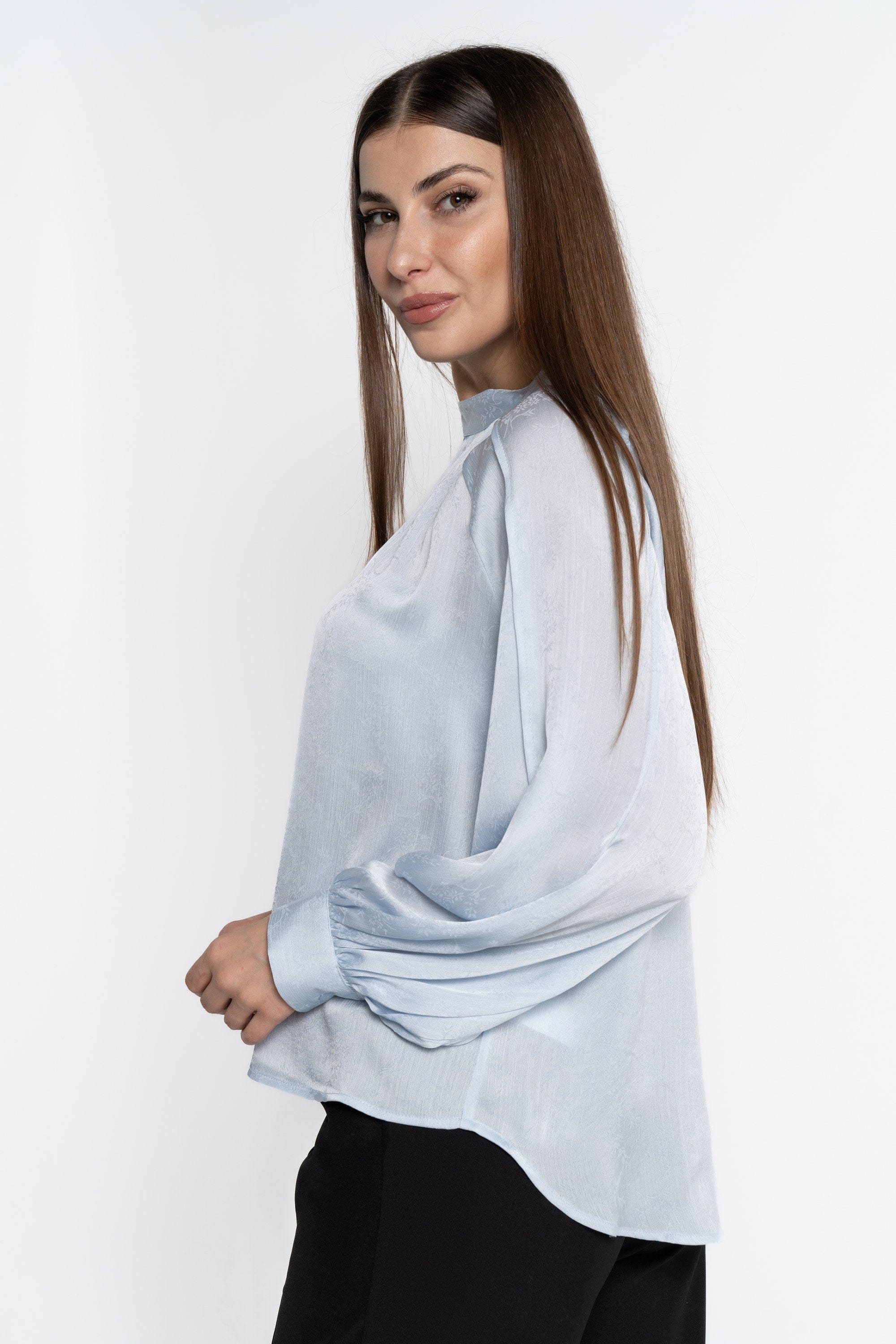 ูุชุดู ุจููุฒุฉ ุทูููุฉ ุจูุณุฑุงุช ูู
ุทููู ููุงุณูู ูุณุงุฆู