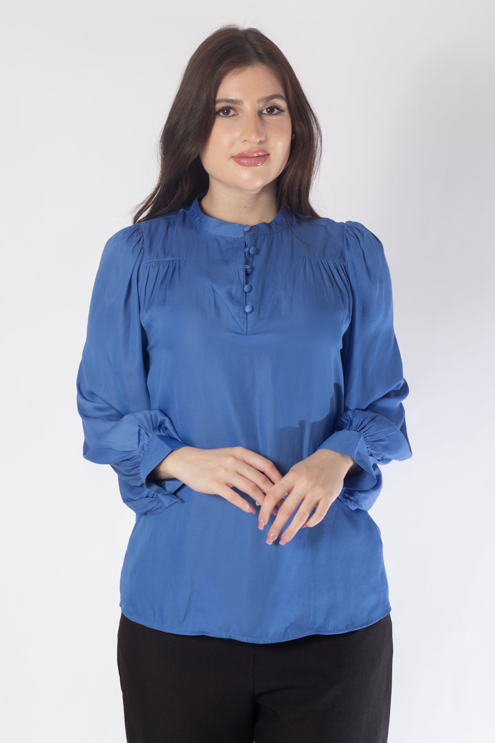 نتشي بلوزة بأكمام طويلة نسائية بأزرار على الصدر