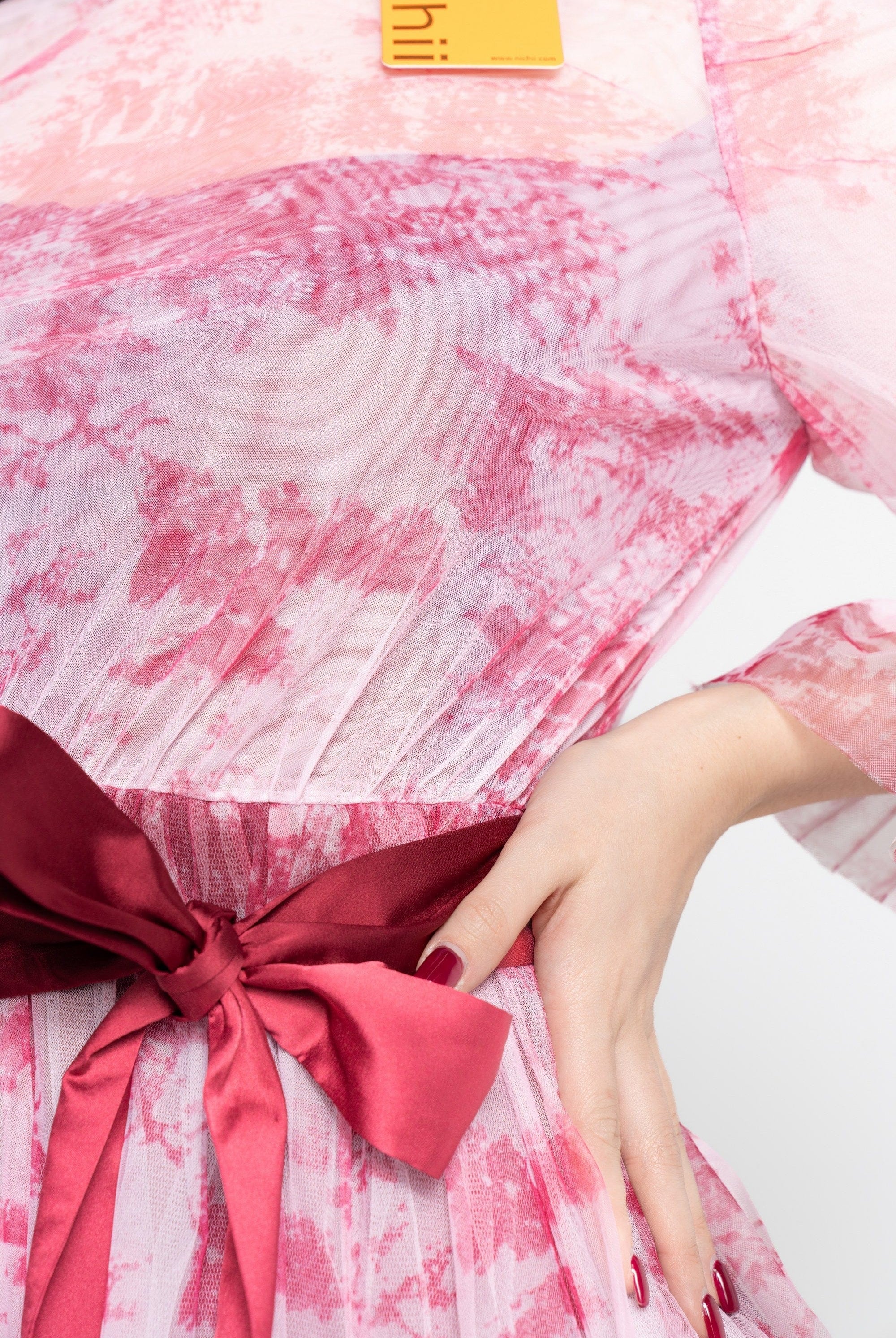 نتشي فستان ماكسي بأكمام طويلة شفاف بربطة خصر نسائي