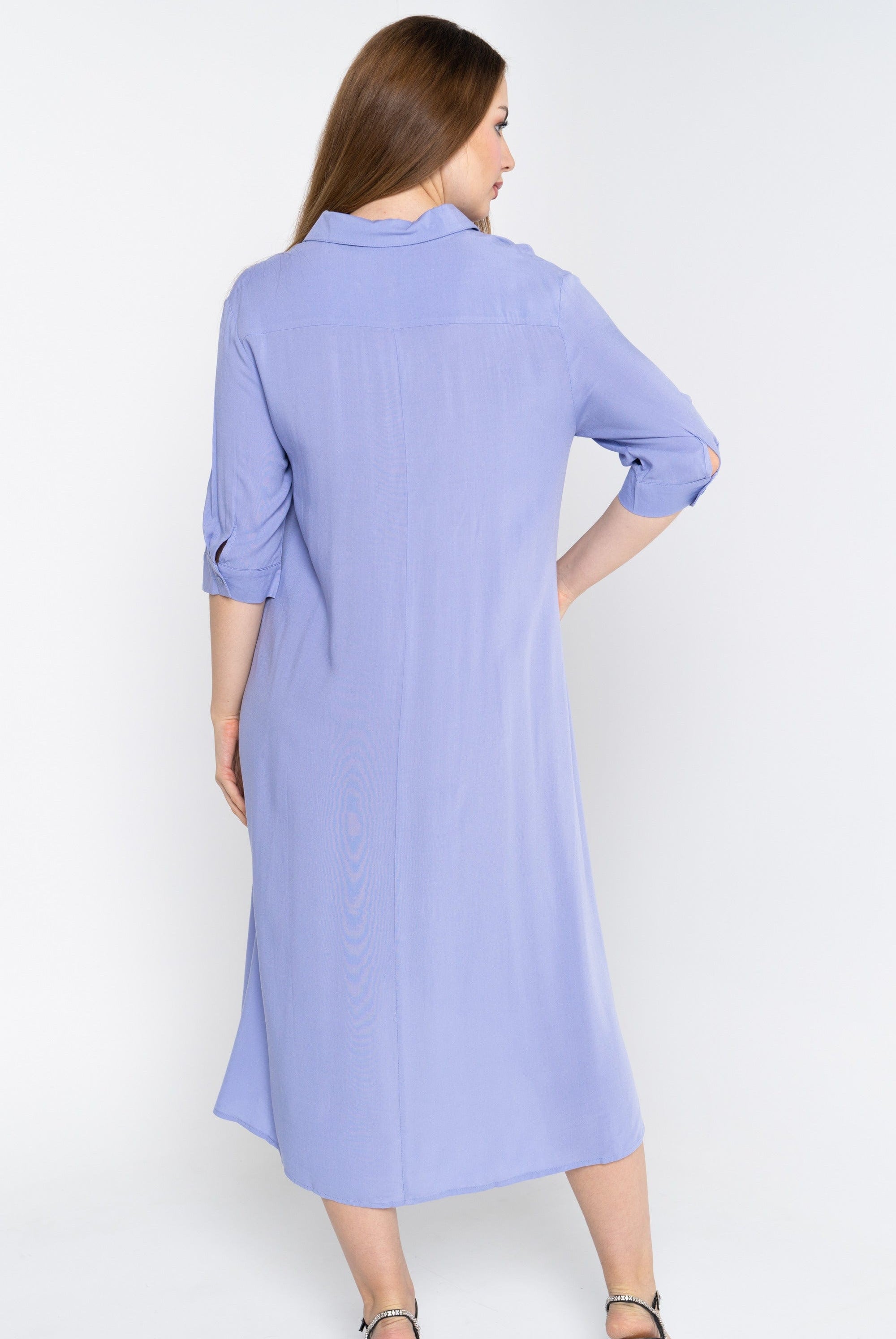 نتشي فستان ميدي سادة بأزرار أمامية كم قصير