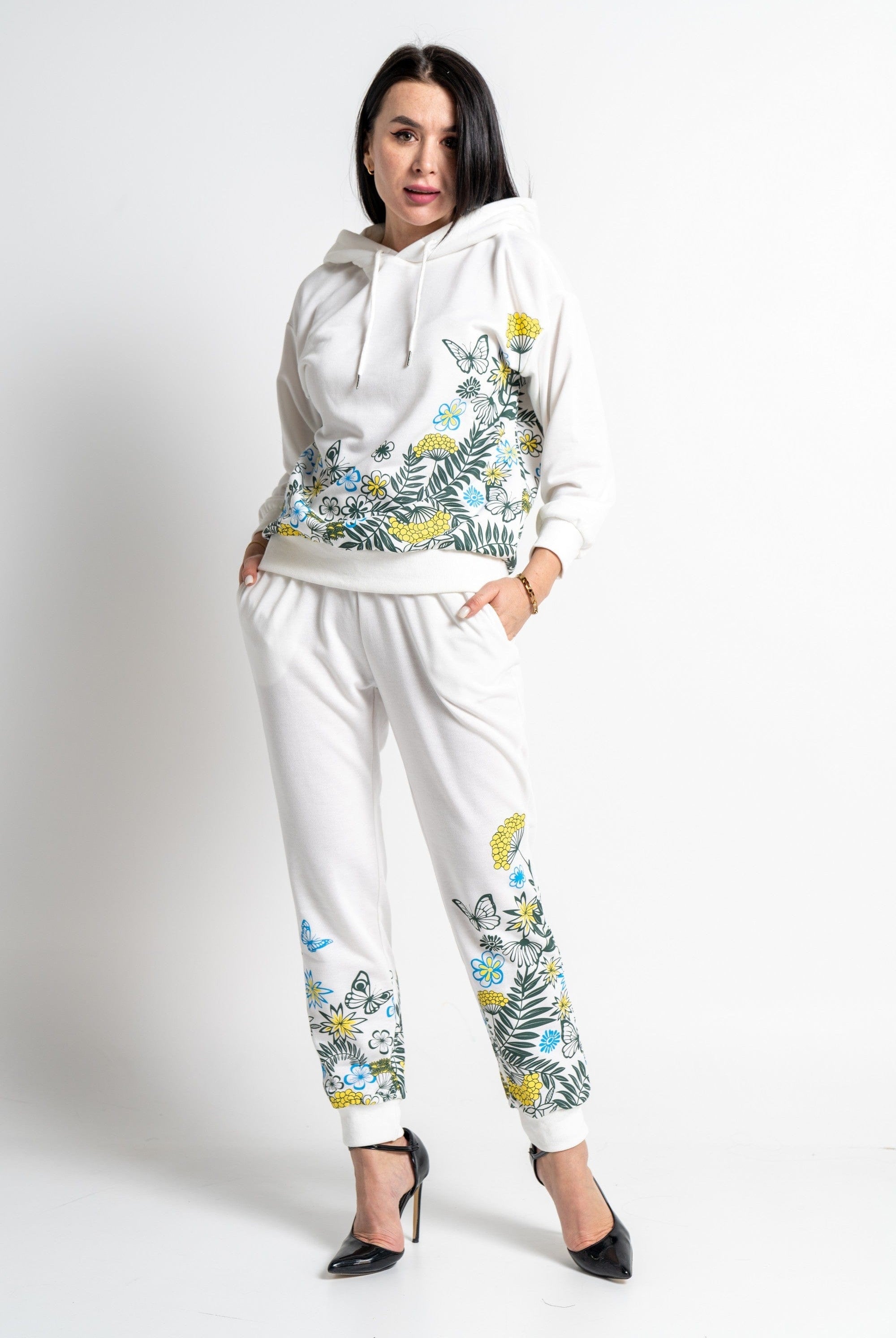 نتشي سويت بانتس طويل بطبعة مشجرة