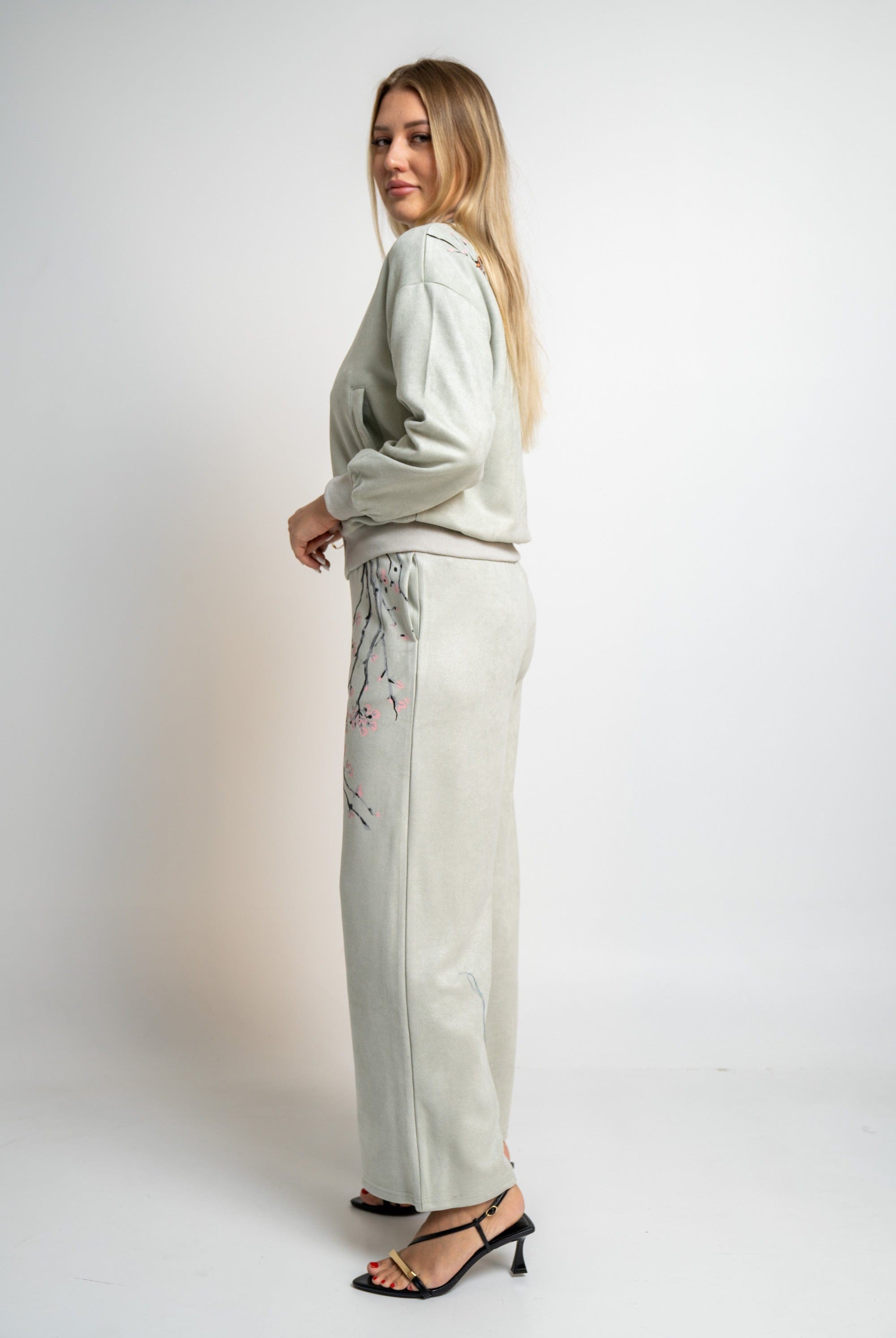 نتشي بنطلون منقوش واسع طويل نسائي