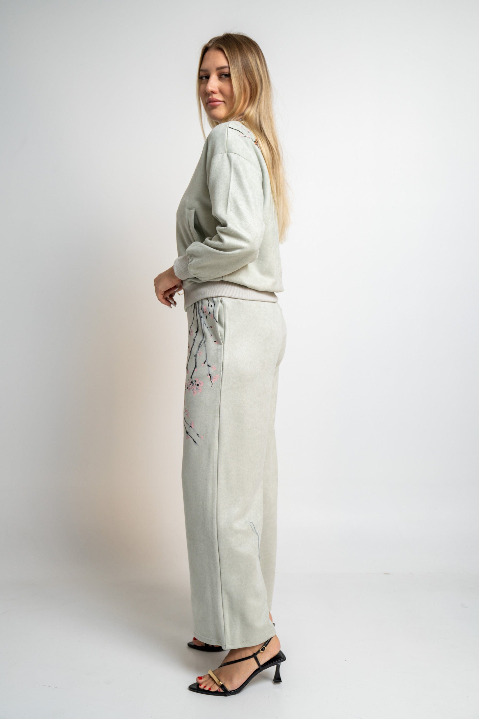 نتشي بنطلون منقوش واسع طويل نسائي