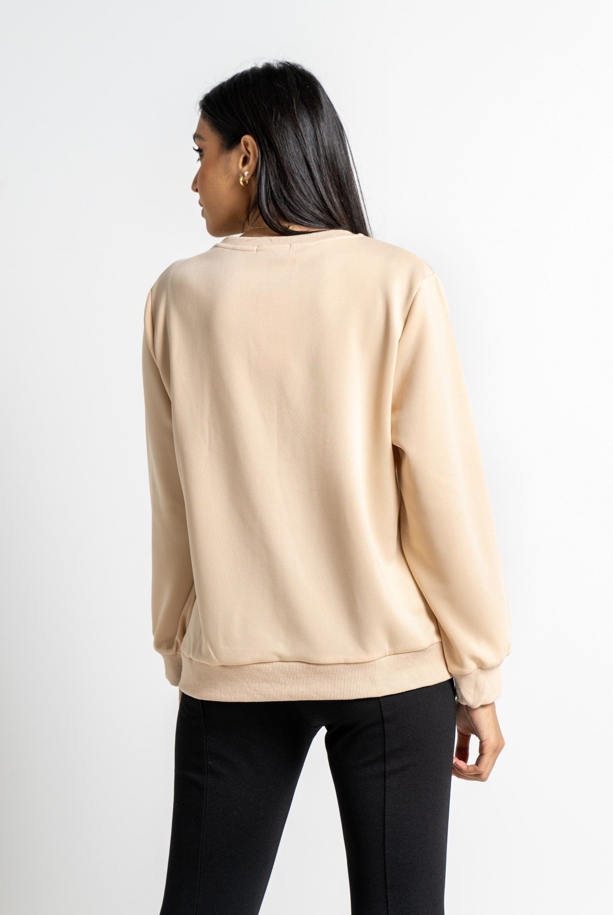 نتشي بلوزة بطبعة مشجرة بأكمام طويلة