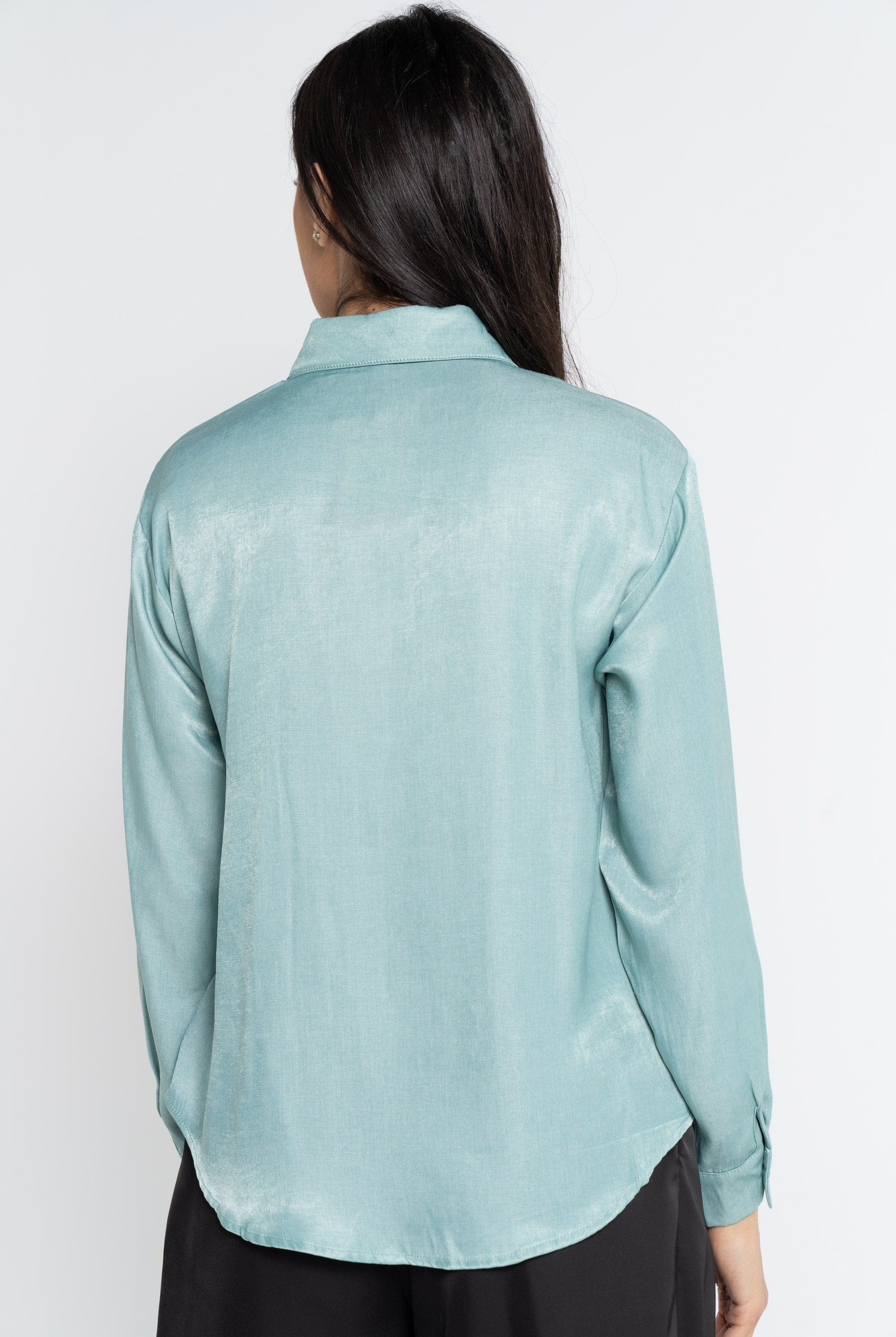 نتشي قميص طويل الأكمام سادة بياقة مطرزة نسائي