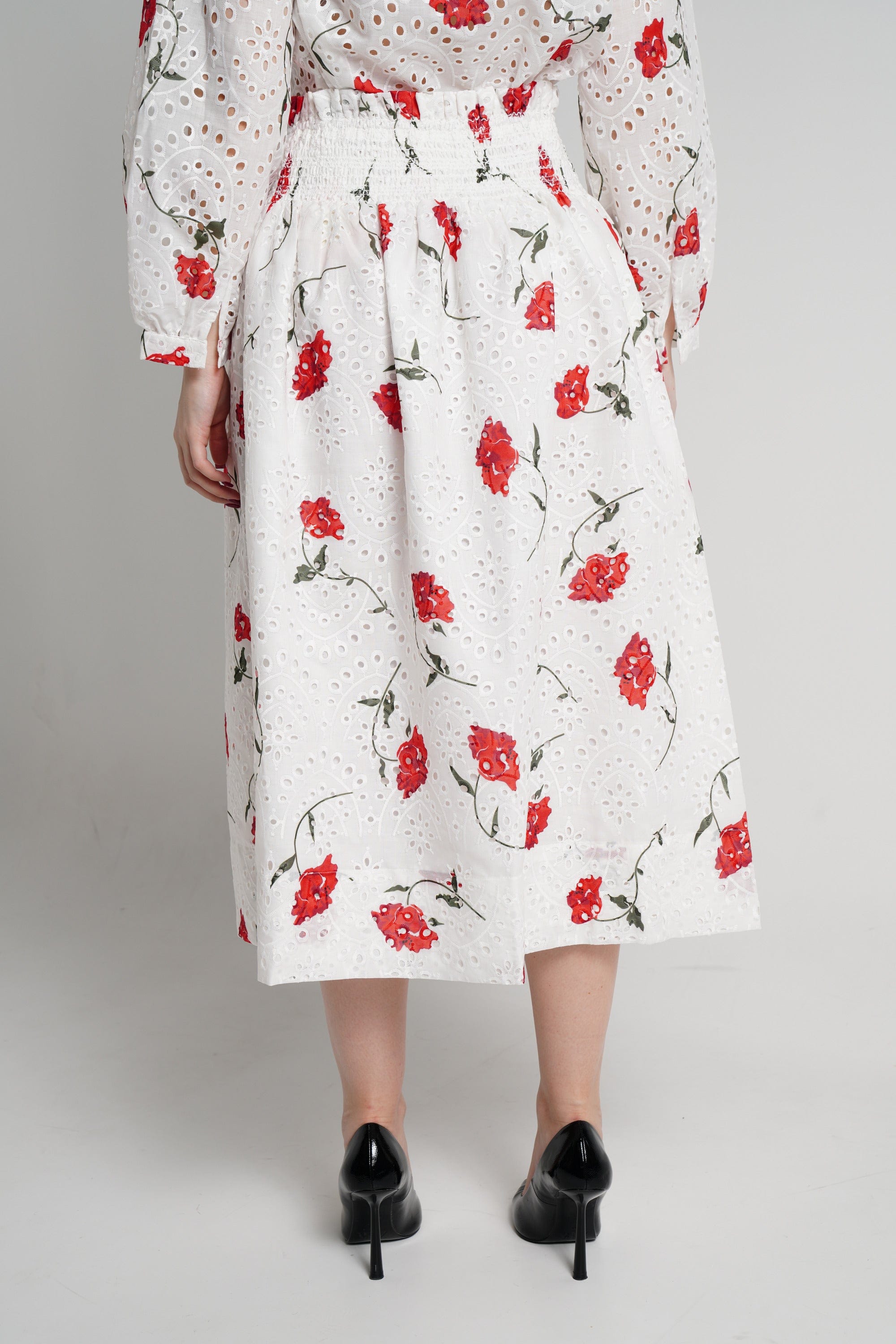 نتشي تنورة ميدي مخرم مورد نسائي أوف وايت