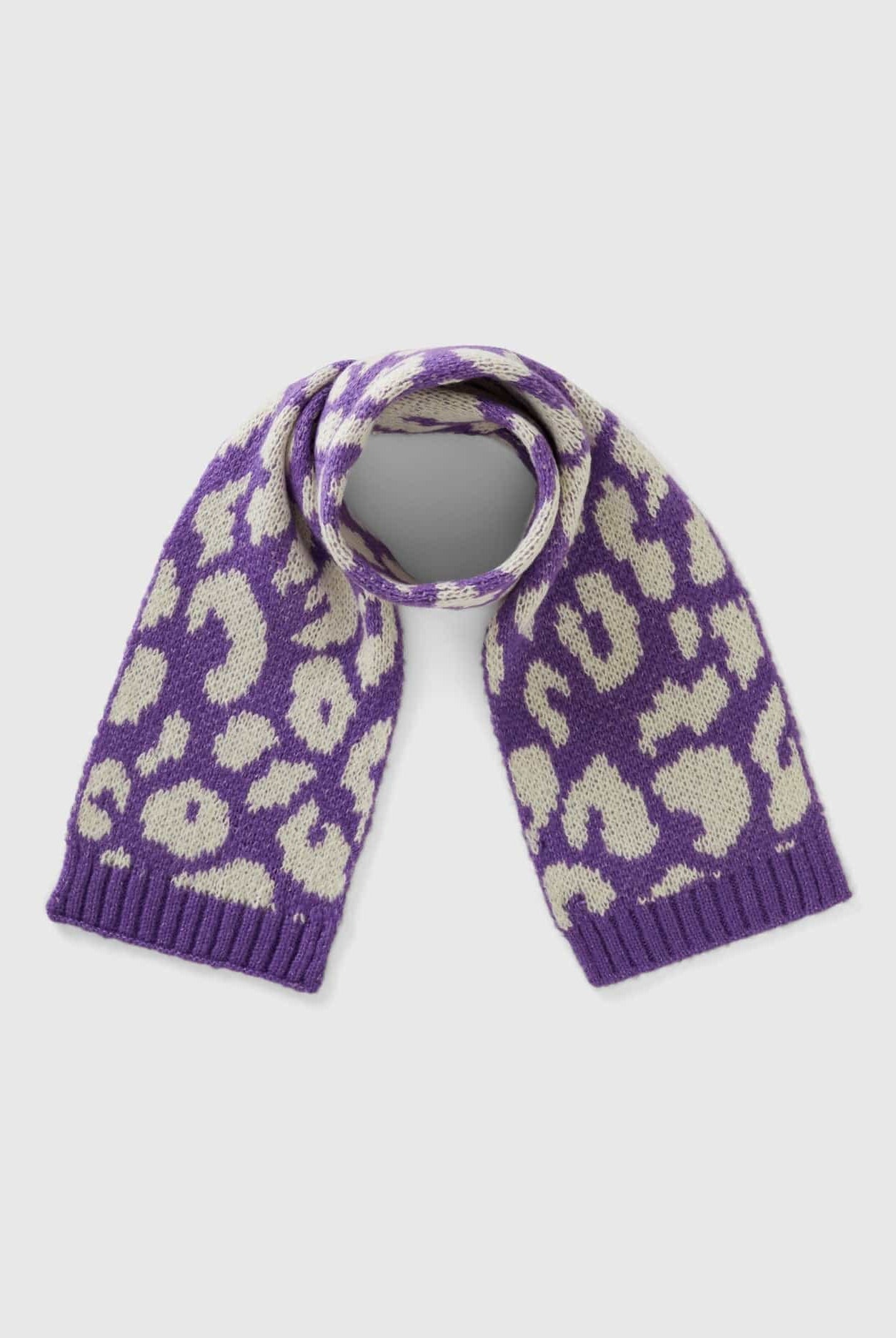 يونايتد كولورز اوف بينيتون وشاح بنقشة حيوانية من مزيج الصوف بناتي