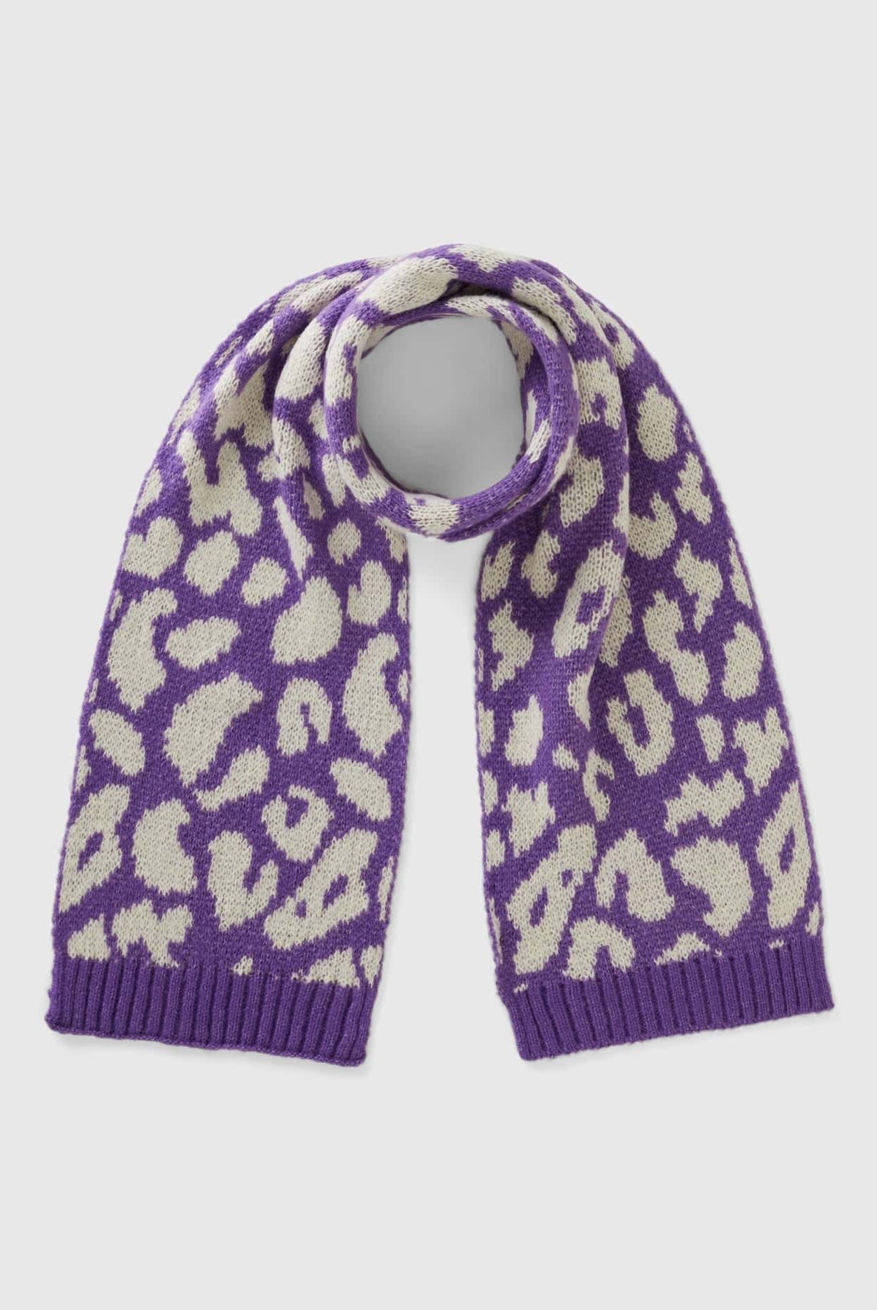 يونايتد كولورز اوف بينيتون وشاح بنقشة حيوانية من مزيج الصوف بناتي