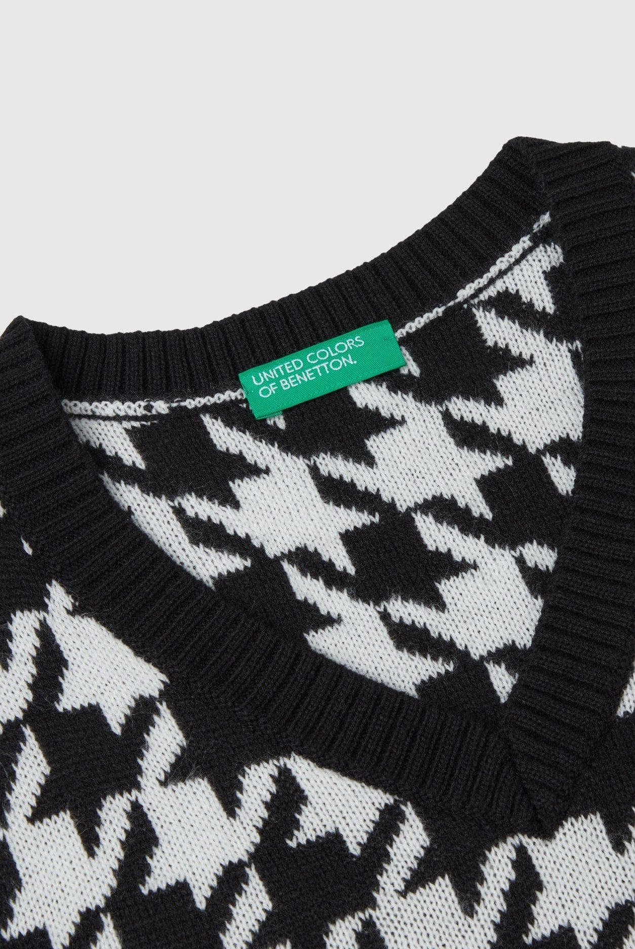 يونايتد كولورز اوف بينيتون بلوفر قصير كت منقوش أطفالي