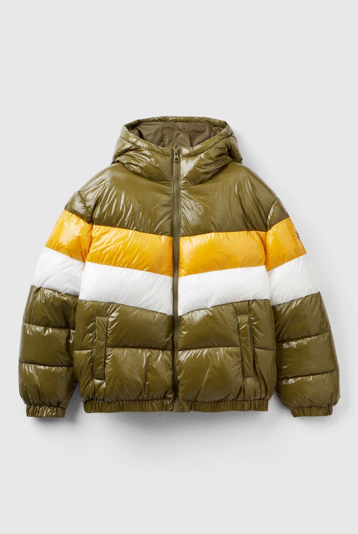 يونايتد كولورز اوف بينيتون جاكيت اطفال مبطن بتصميم كبير وألوان متباينة