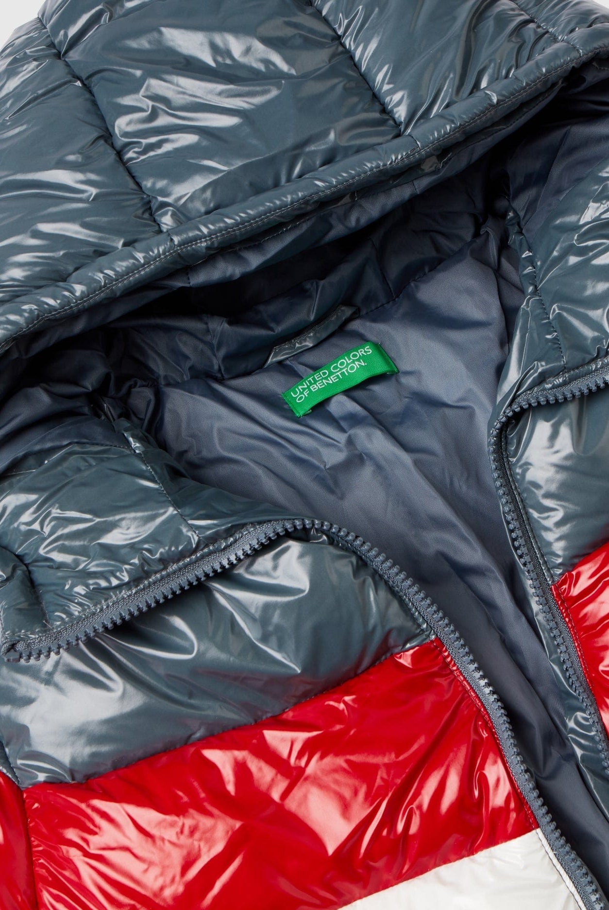 يونايتد كولورز اوف بينيتون جاكيت اطفال مبطن بتصميم كبير وألوان متباينة