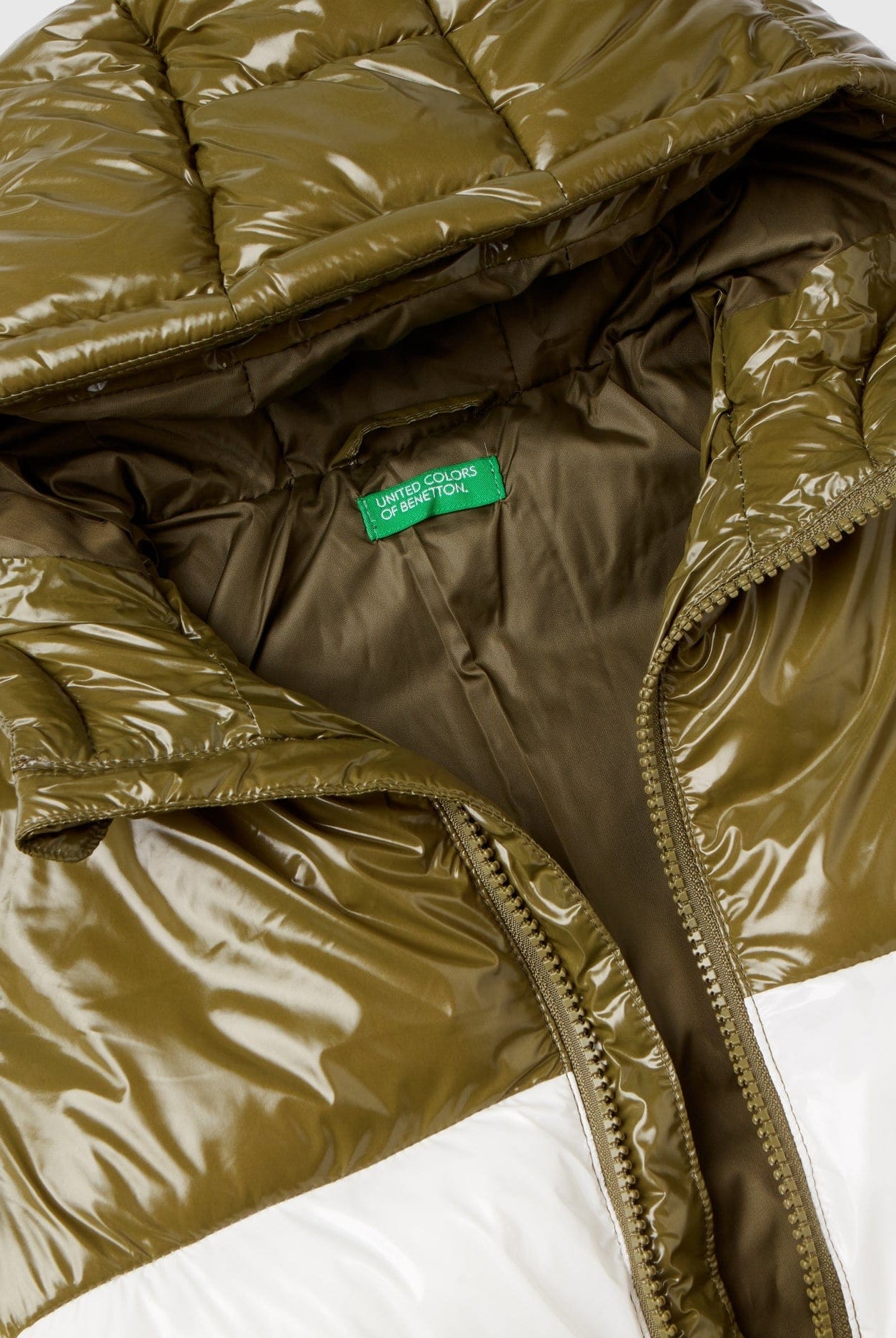 يونايتد كولورز اوف بينيتون جاكت بامب اولادي بسحاب مضاد للمطر