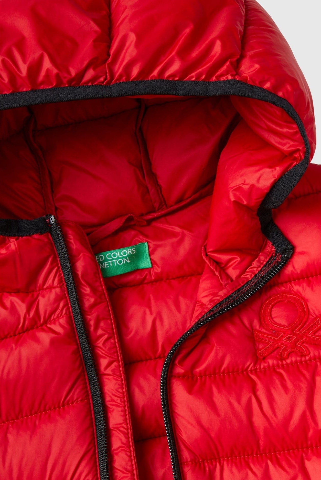 يونايتد كولورز اوف بينيتون سترة مبطنة بهودي أطفالي