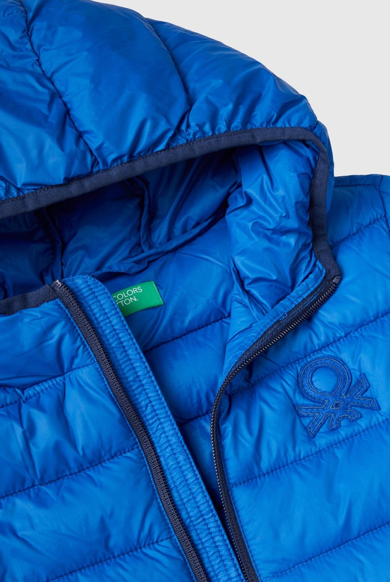 يونايتد كولورز اوف بينيتون سترة مبطنة بهودي أطفالي