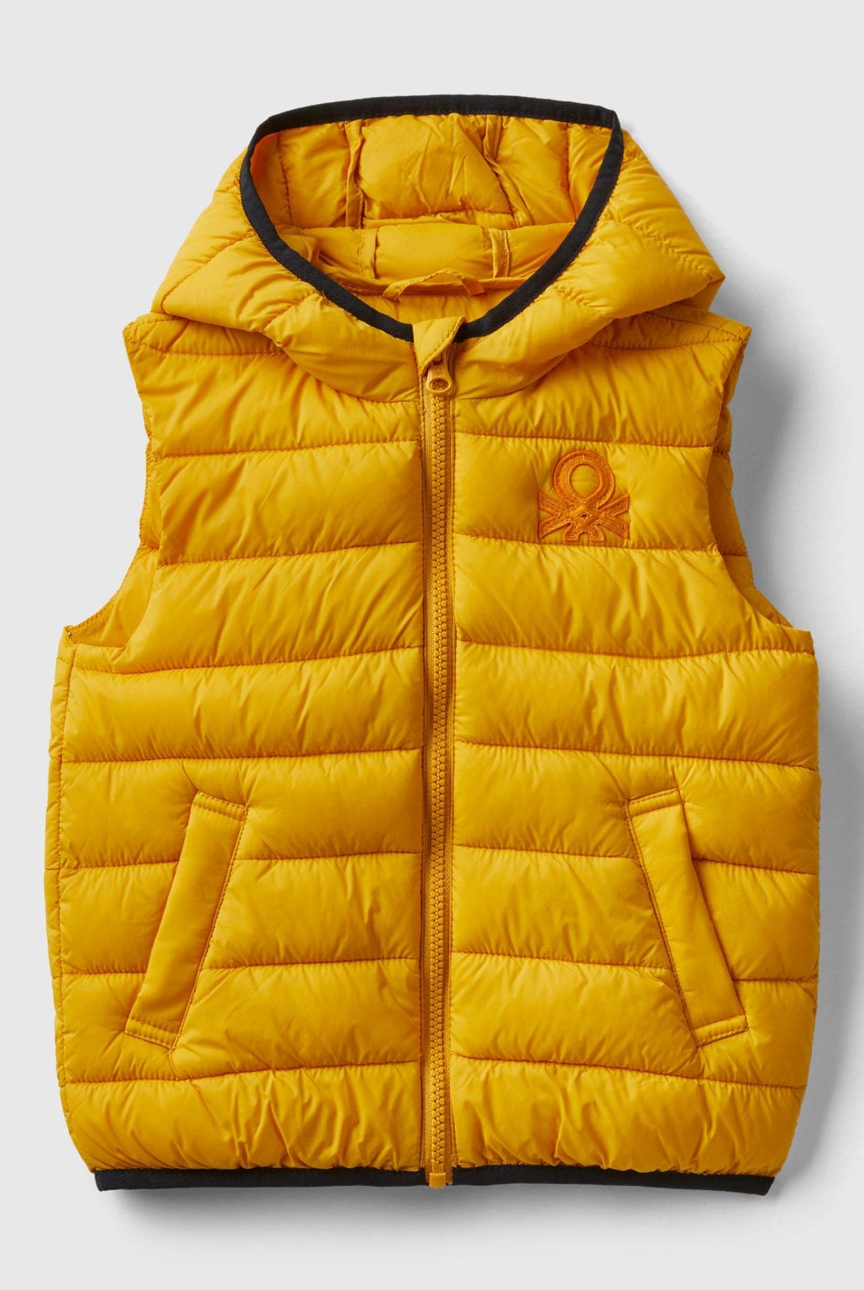 يونايتد كولورز اوف بينيتون سترة مبطنة بهودي أطفالي