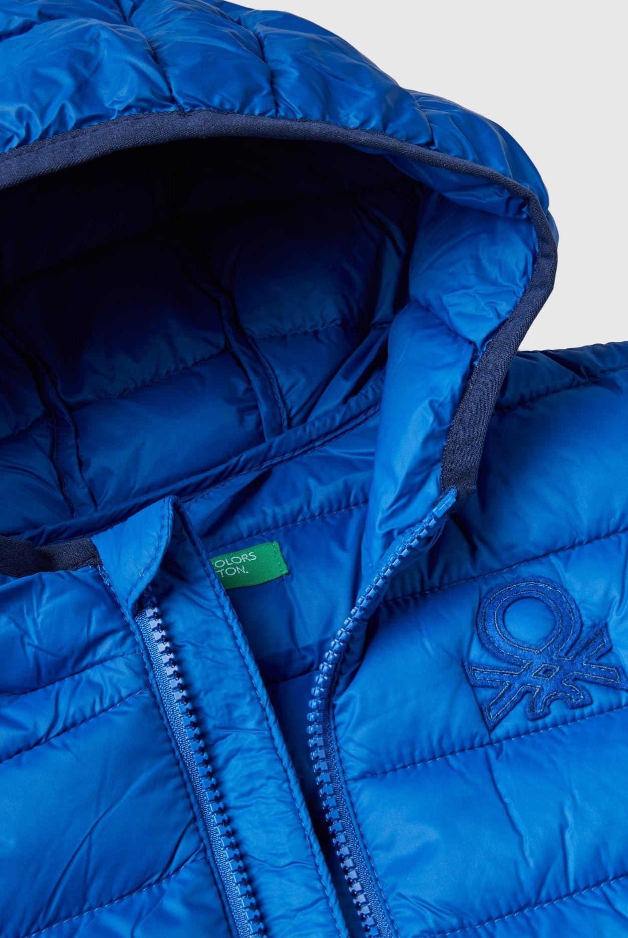 يونايتد كولورز اوف بينيتون سترة مبطنة بهودي أطفالي