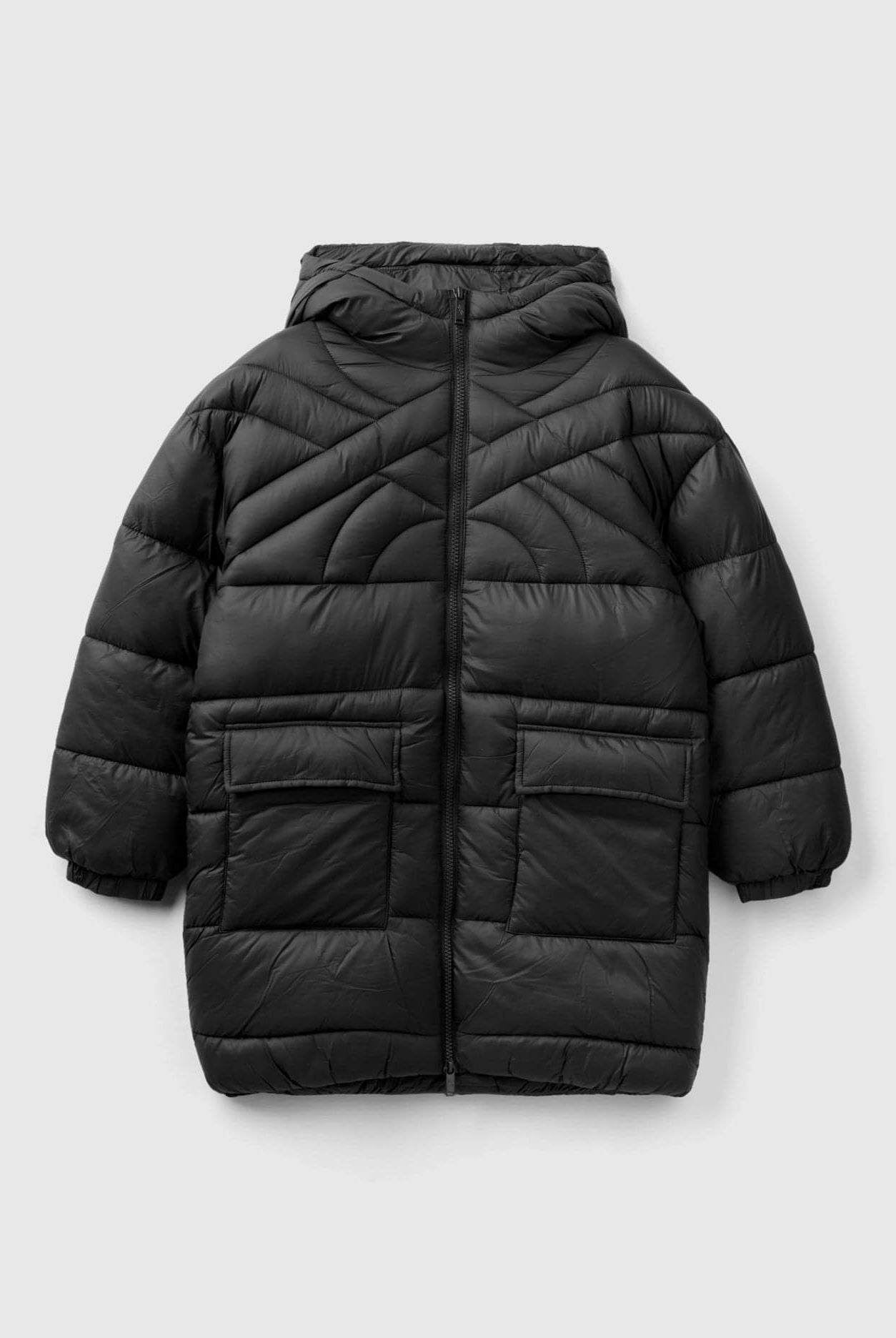 يونايتد كولورز اوف بينيتون جاكيت طويل بشعار بينيتون ولادي