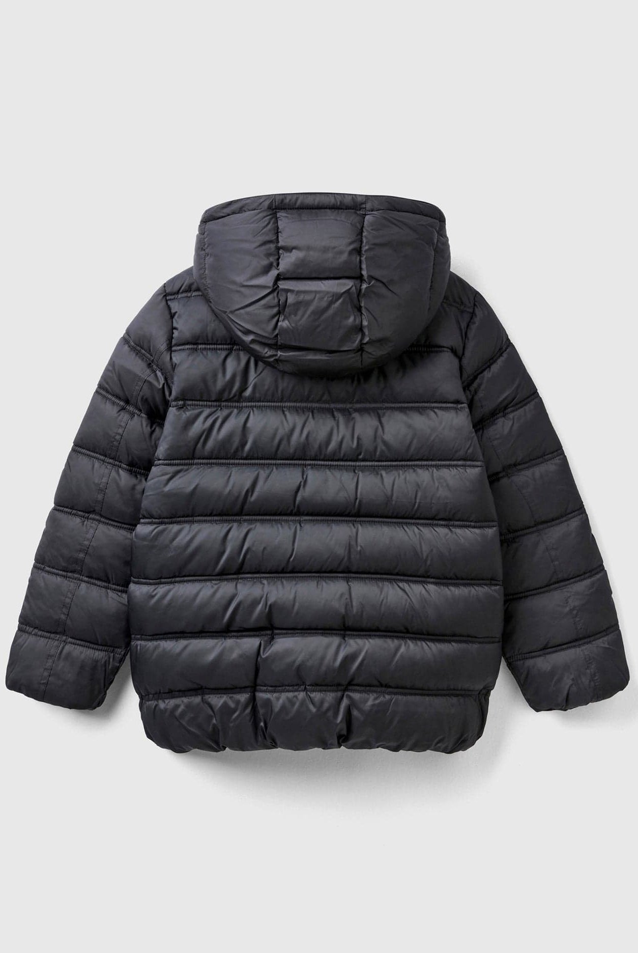 يونايتد كولورز اوف بينيتون جاكيت اطفالي منفوخ بغطاء رأس وشعار