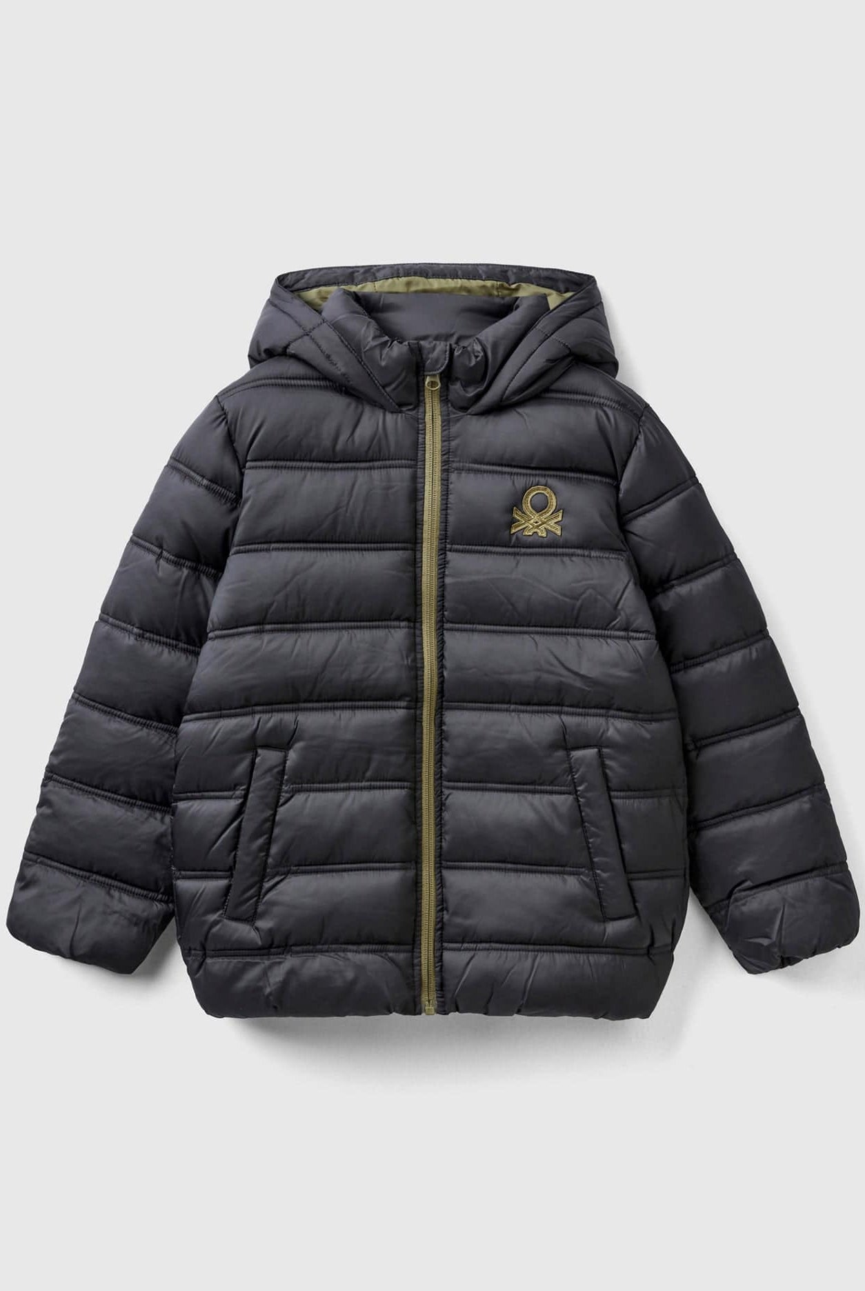 يونايتد كولورز اوف بينيتون جاكيت اطفالي منفوخ بغطاء رأس وشعار