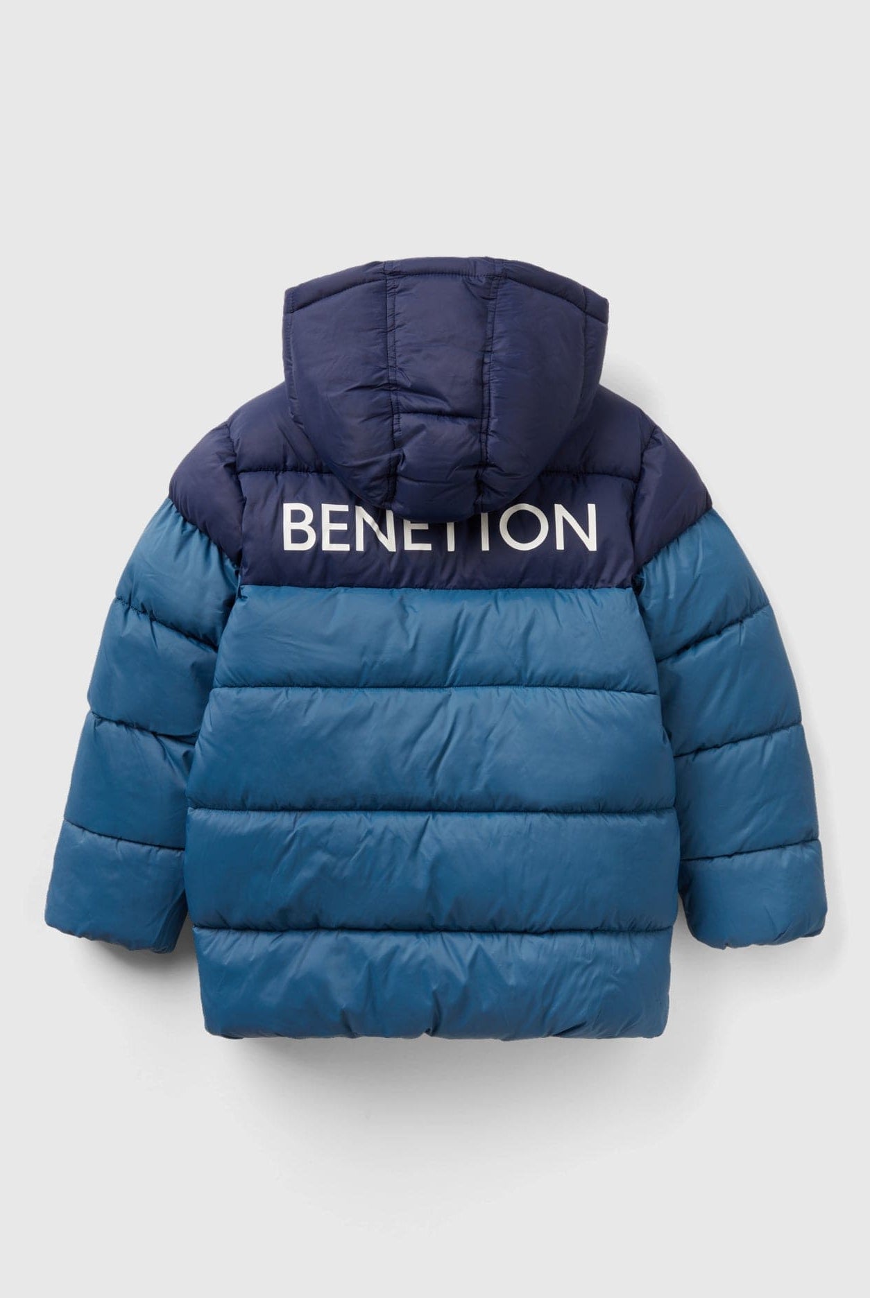 يونايتد كولورز اوف بينيتون جاكيت بألوان متباينة مع قبعة بسحاب أطفالي