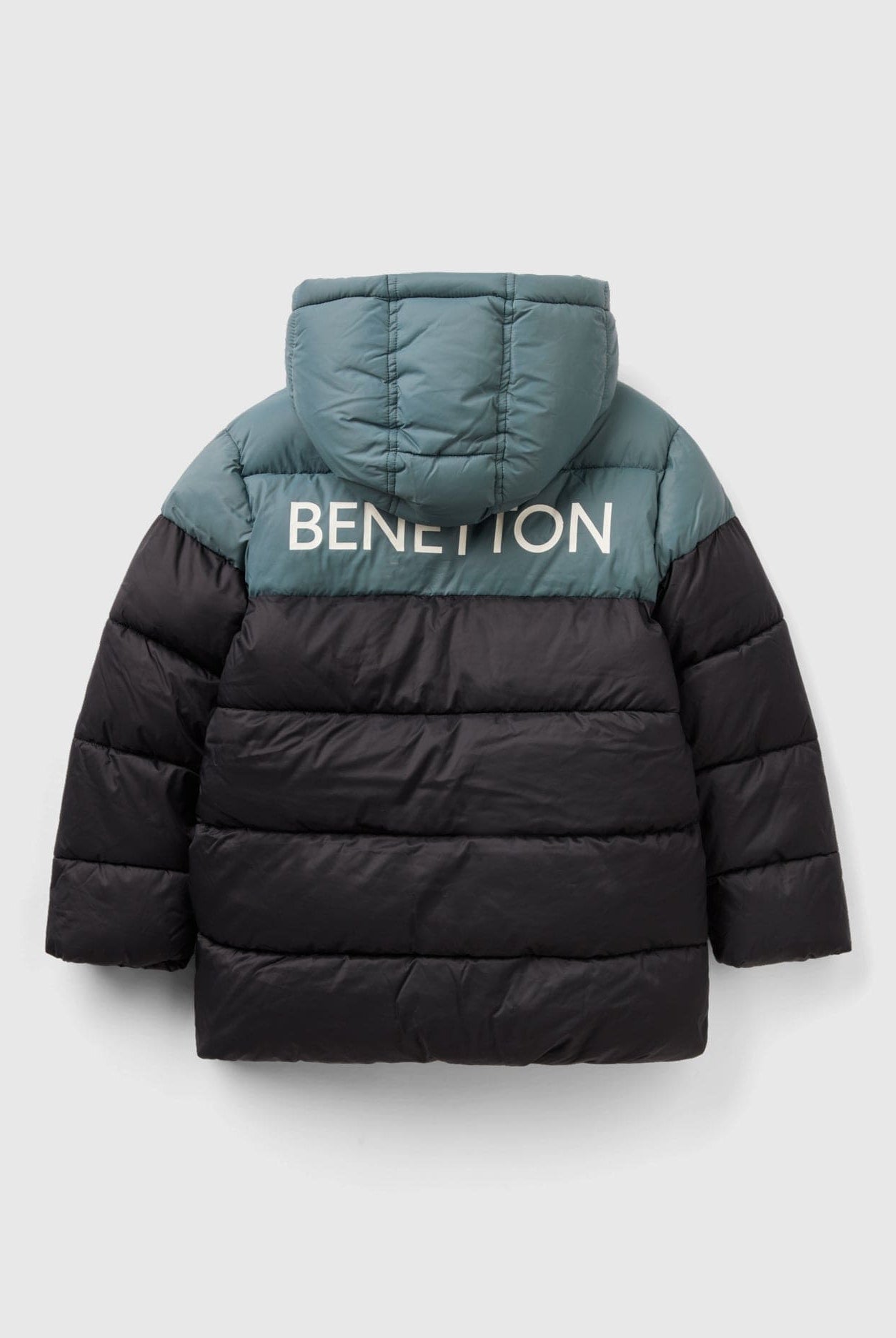 يونايتد كولورز اوف بينيتون جاكيت بألوان متباينة مع قبعة بسحاب أطفالي