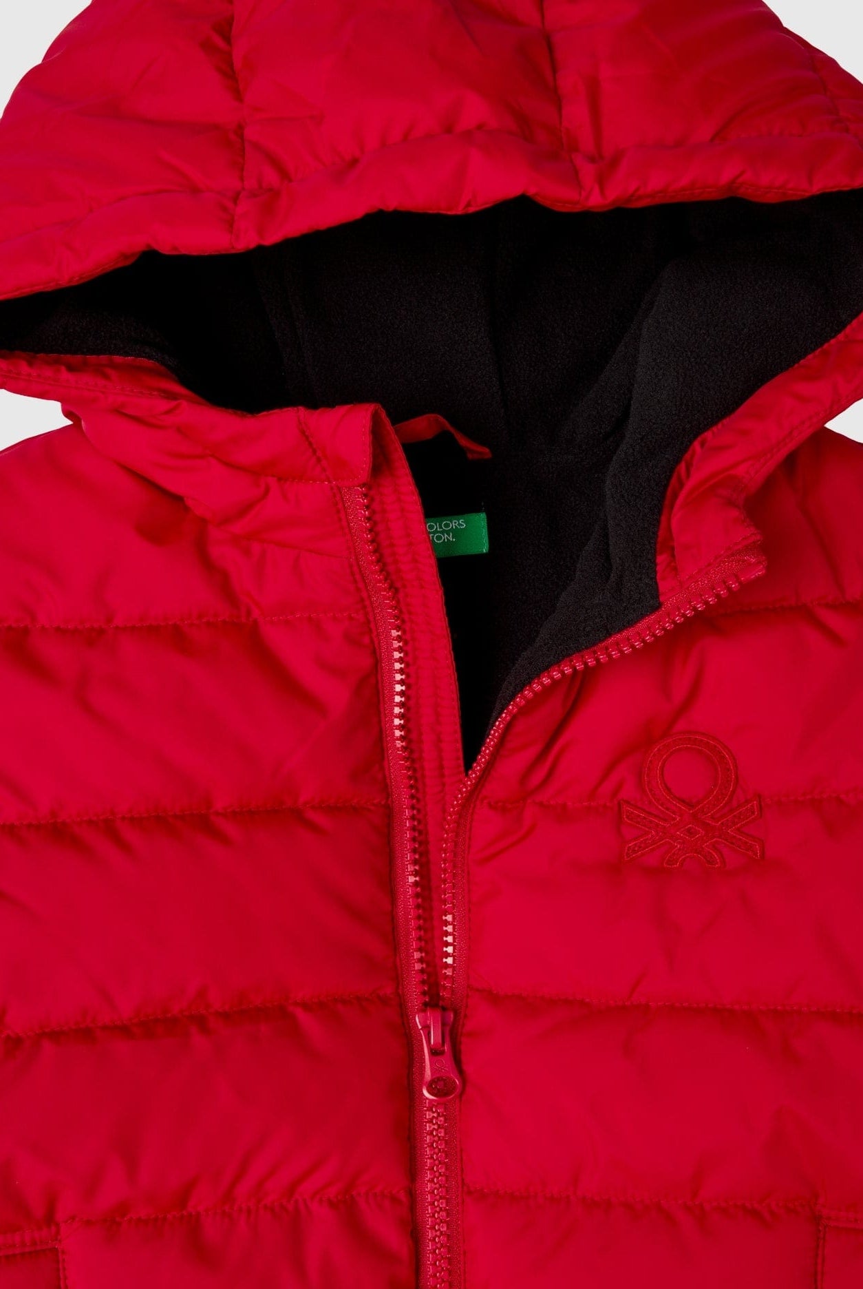 يونايتد كولورز اوف بينيتون جاكيت بافار بغطاء رأس وشعار أطفالي