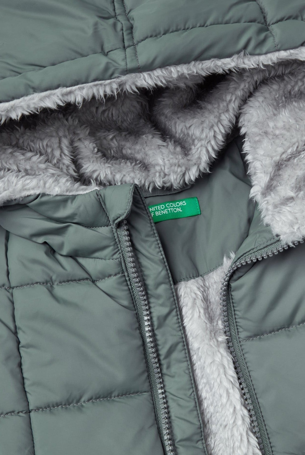 يونايتد كولورز اوف بينيتون جاكيت ببطانة تيدي ولادي