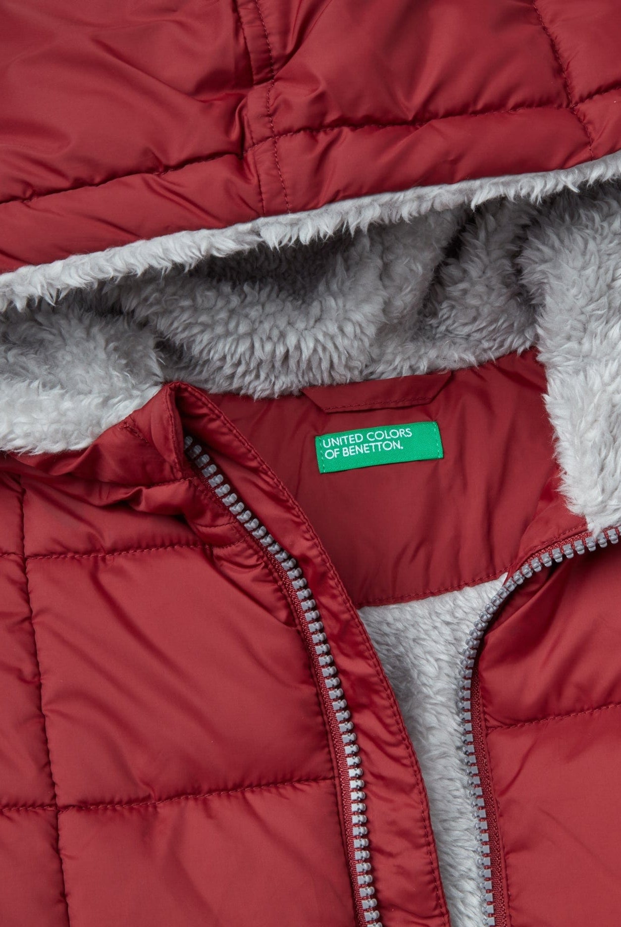 يونايتد كولورز اوف بينيتون جاكيت ببطانة تيدي ولادي