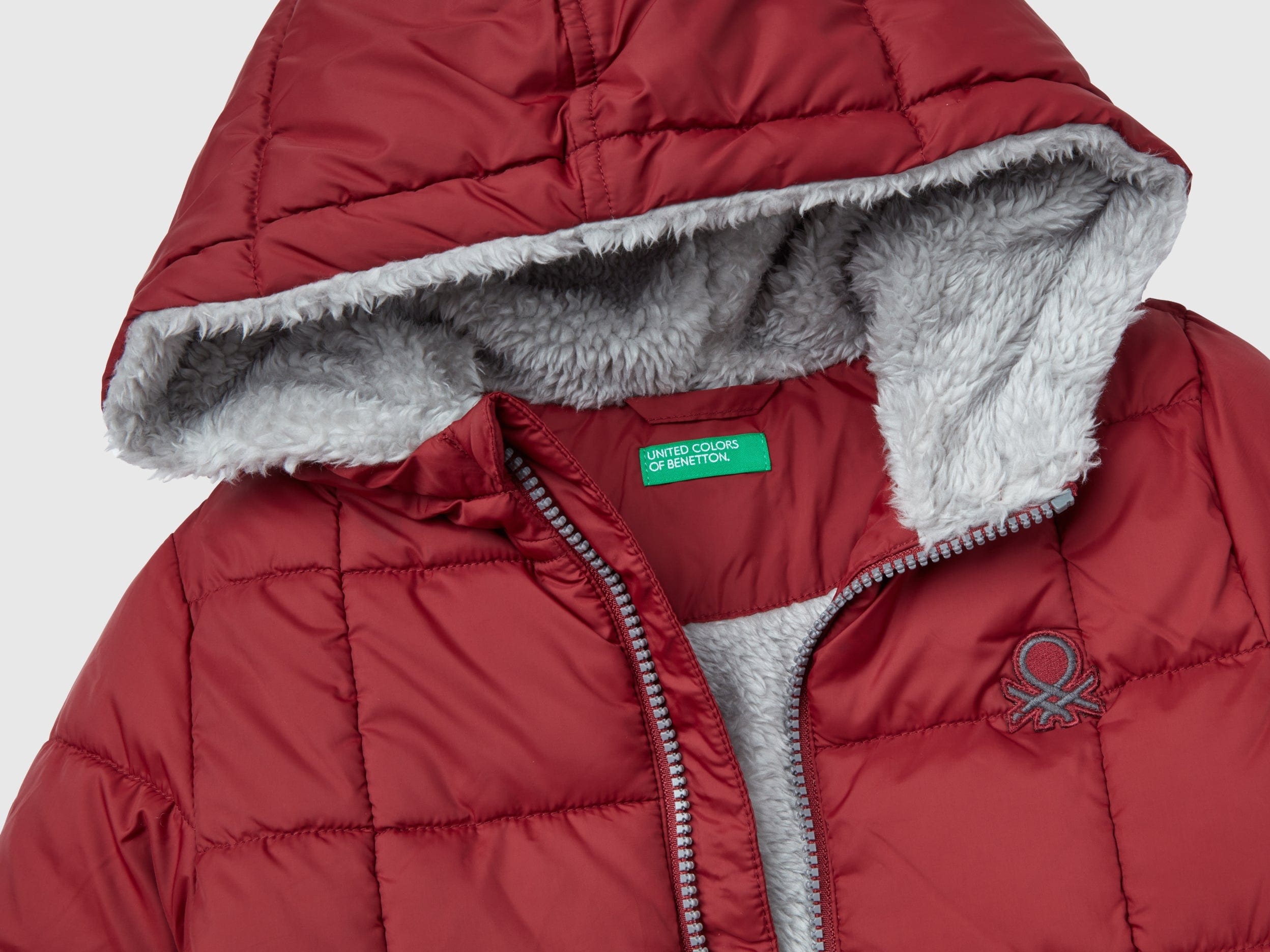 يونايتد كولورز اوف بينيتون جاكيت ببطانة تيدي ولادي