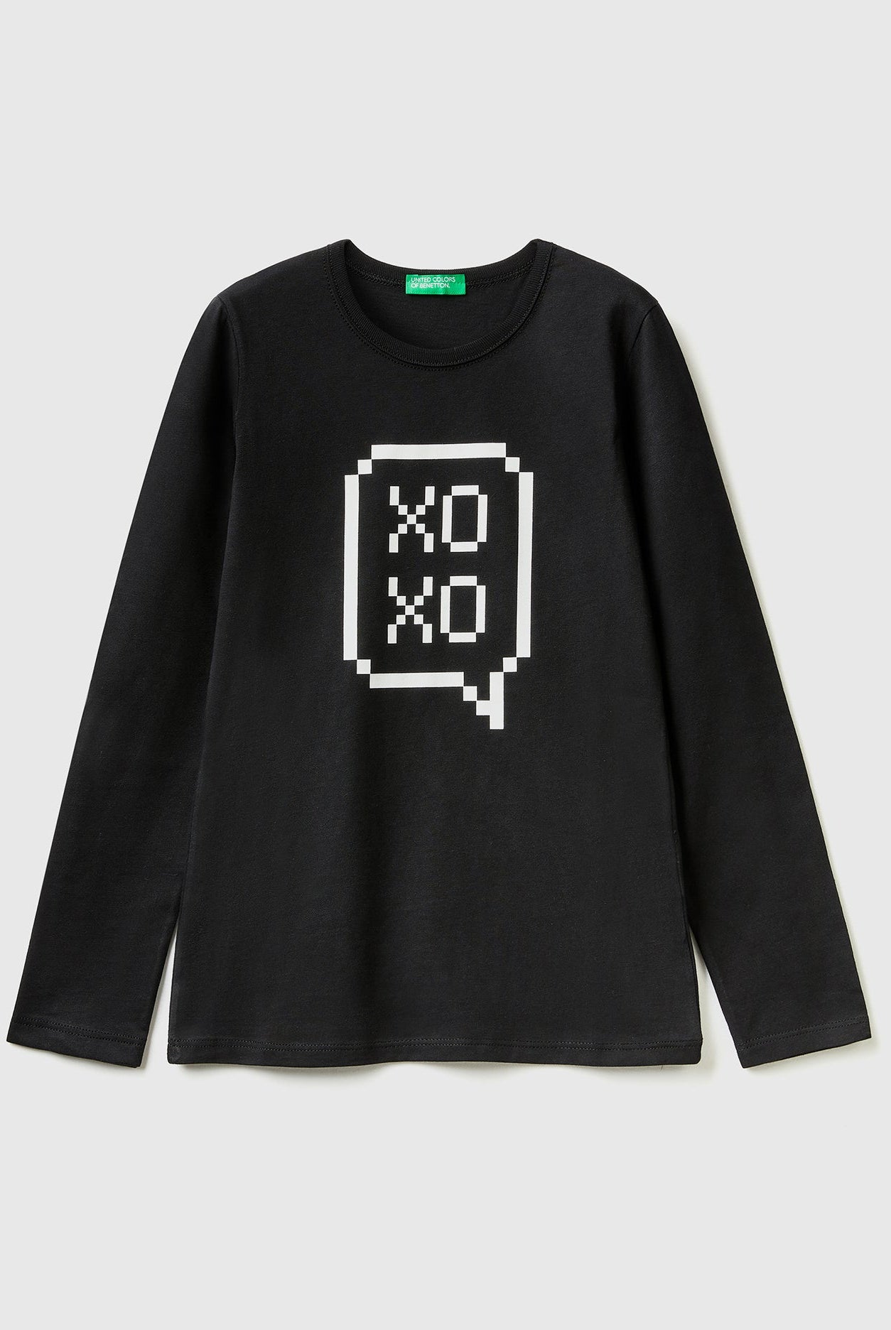 يونايتد كولورز اوف بينيتون تيشيرت اطفالي قطن بأكمام طويلة 100% مع طباعة العصدر
