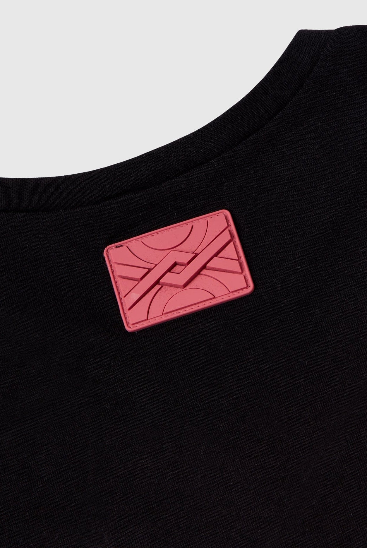 يونايتد كولورز اوف بينيتون تي شيرت بناتي بأكمام قصيرة مع كشكش عالاكمام