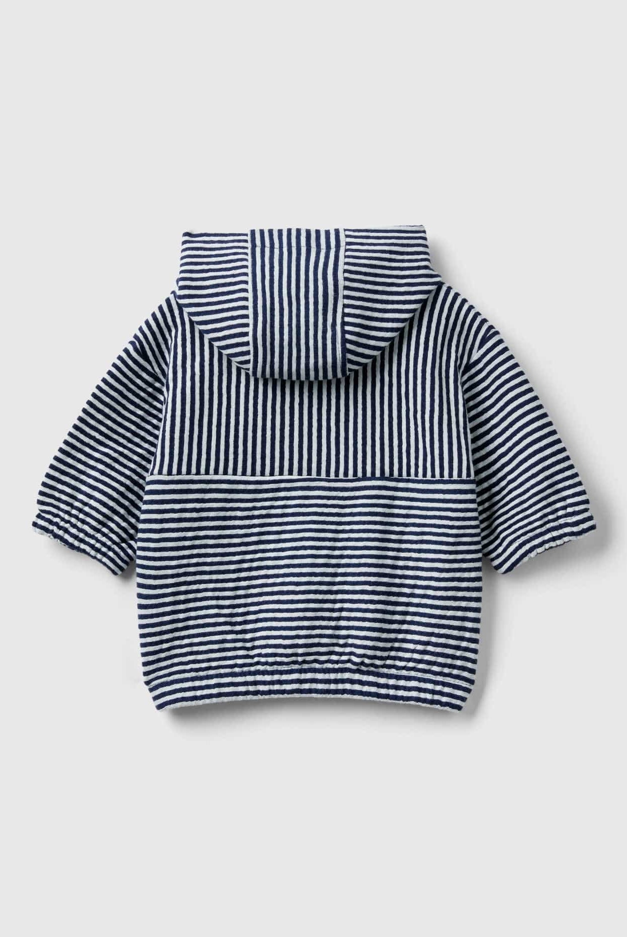 يونايتد كولورز اوف بينيتون قميص قطن مخطط بنسبة 100% بقبعة رضع