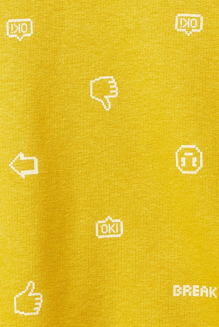 يونايتد كولورز اوف بينيتون سترة مطبوعة باللون الأصفر كم طويل ولادي