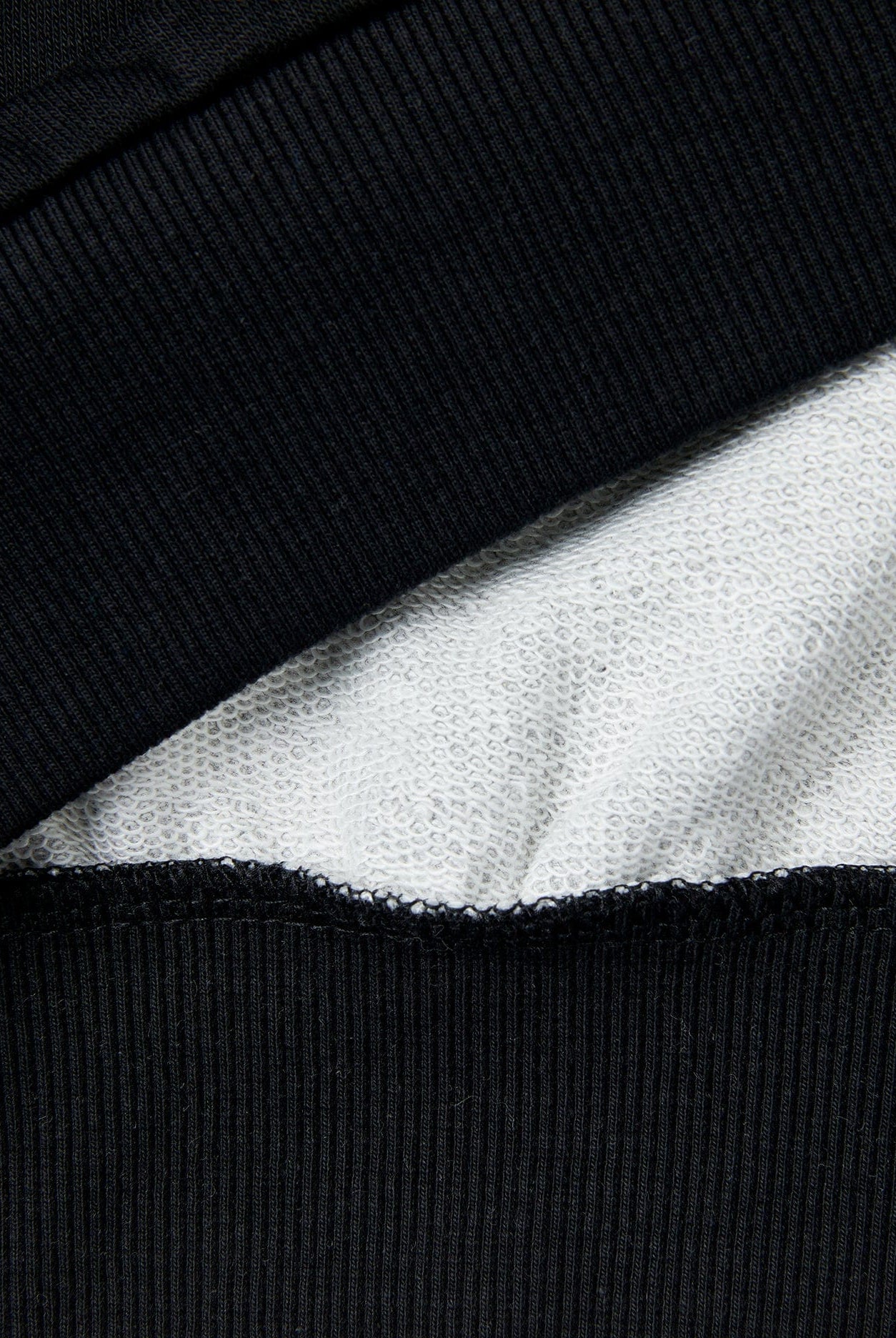 يونايتد كولورز اوف بينيتون سويت شيرت بألوان متباينة بطبعة أولادي