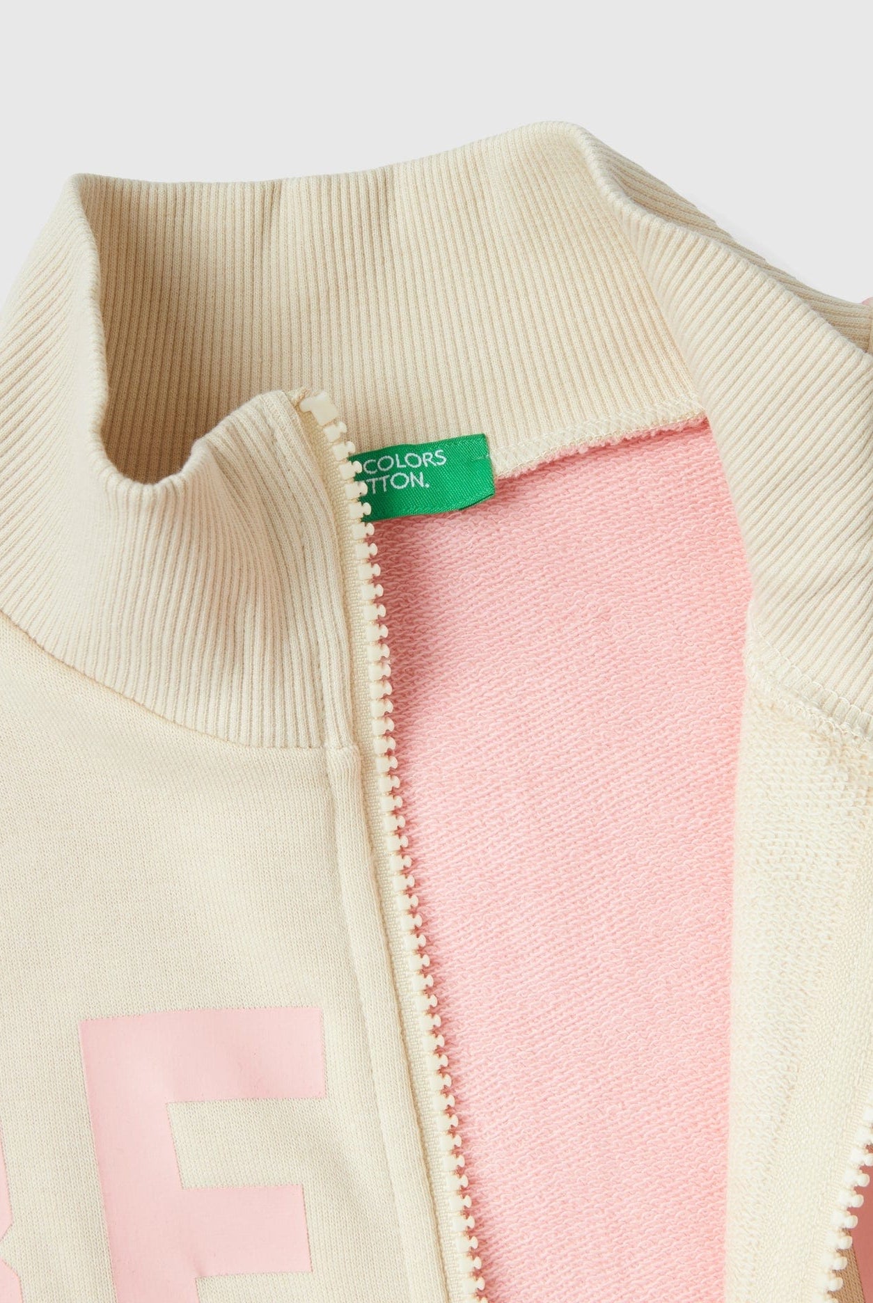 يونايتد كولورز اوف بينيتون سويت شيرت بسحاب وطباعة أطفالي