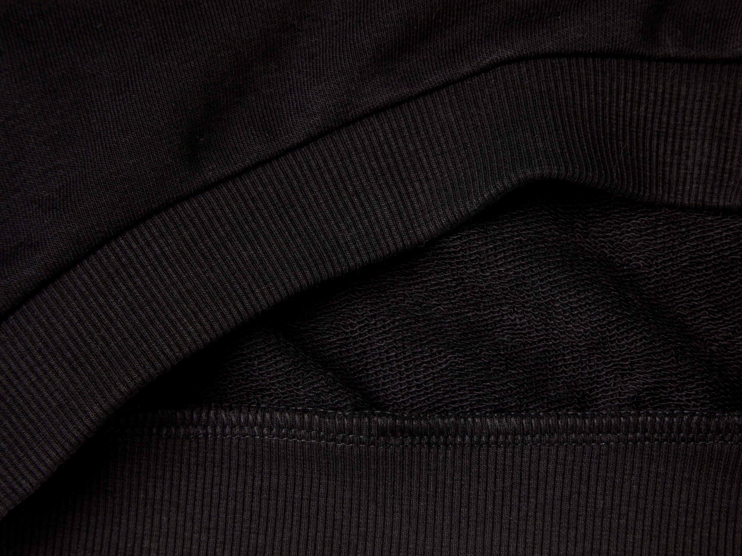 ูููุงูุชุฏ ููููุฑุฒ ุงูู ุจูููุชูู ุณููุช ุดูุฑุช ุจุชุทุฑูุฒ ุฃุฑูุจ ูู
ุทููู ุจูุงุชู