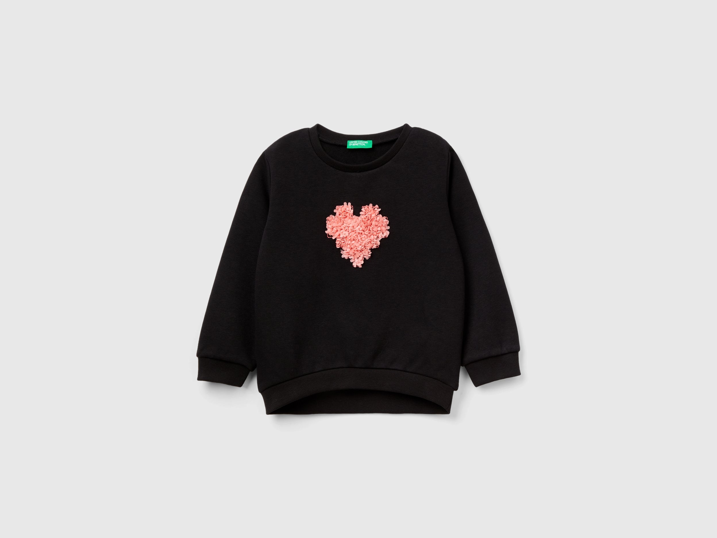 ูููุงูุชุฏ ููููุฑุฒ ุงูู ุจูููุชูู ุณููุช ุดูุฑุช ุจุชุทุฑูุฒ ุฃุฑูุจ ูู
ุทููู ุจูุงุชู