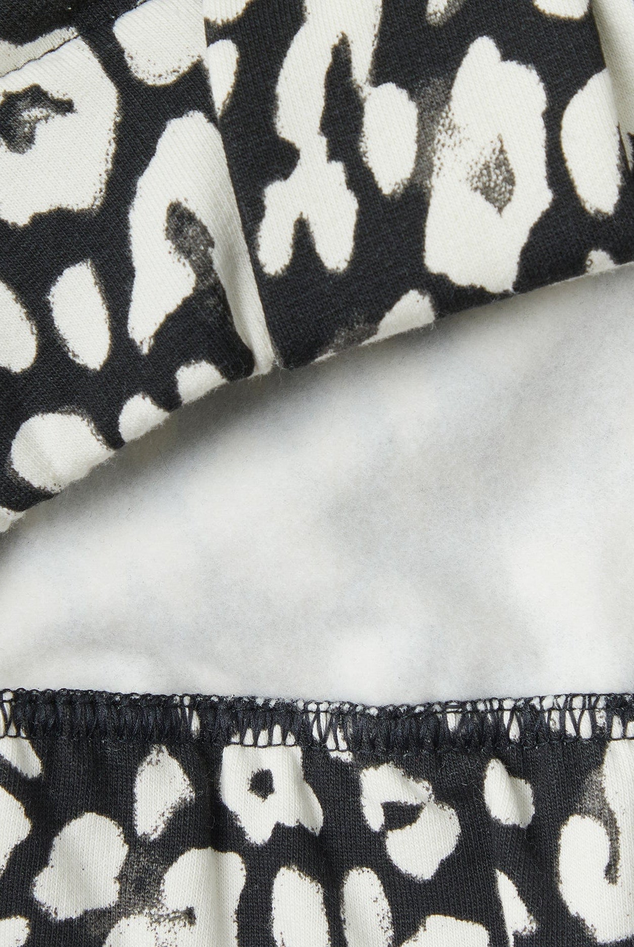 يونايتد كولورز اوف بينيتون هودي بناتي بأكمام طويلة وسحاب مشجر