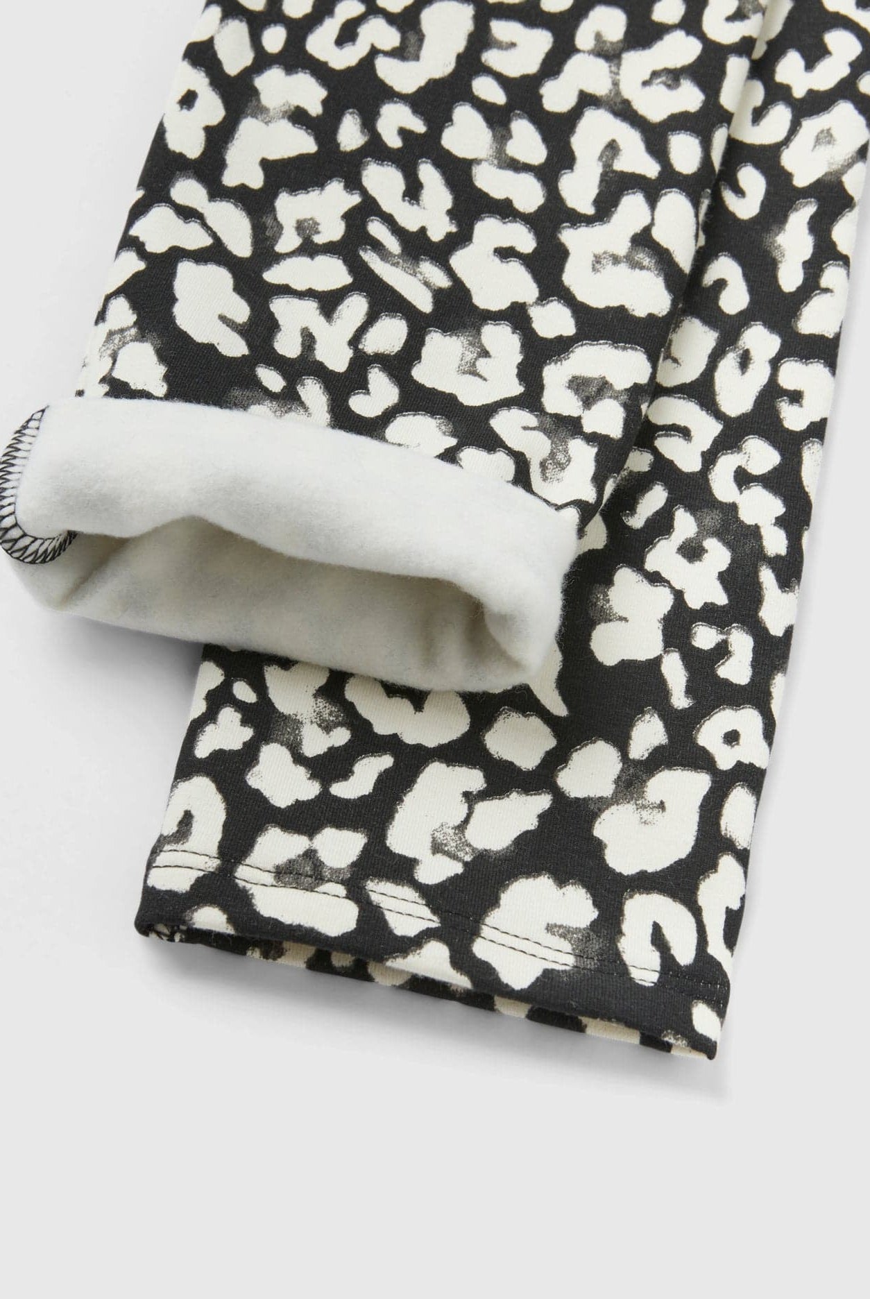 يونايتد كولورز اوف بينيتون ليقنز ضيق بنقشة حيوانات أطفالي