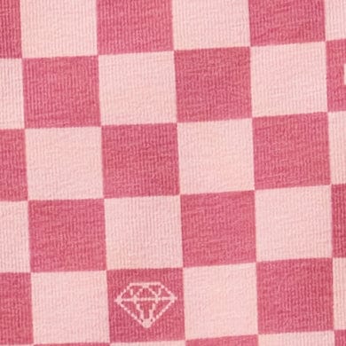 ูููุงูุชุฏ ููููุฑุฒ ุงูู ุจูููุชูู ููููุฒ ู
ุทุงุท ุจููุดุฉ ู
ุฑุจุนุงุช ู
ู ุงููุทู ุฃุทูุงูู