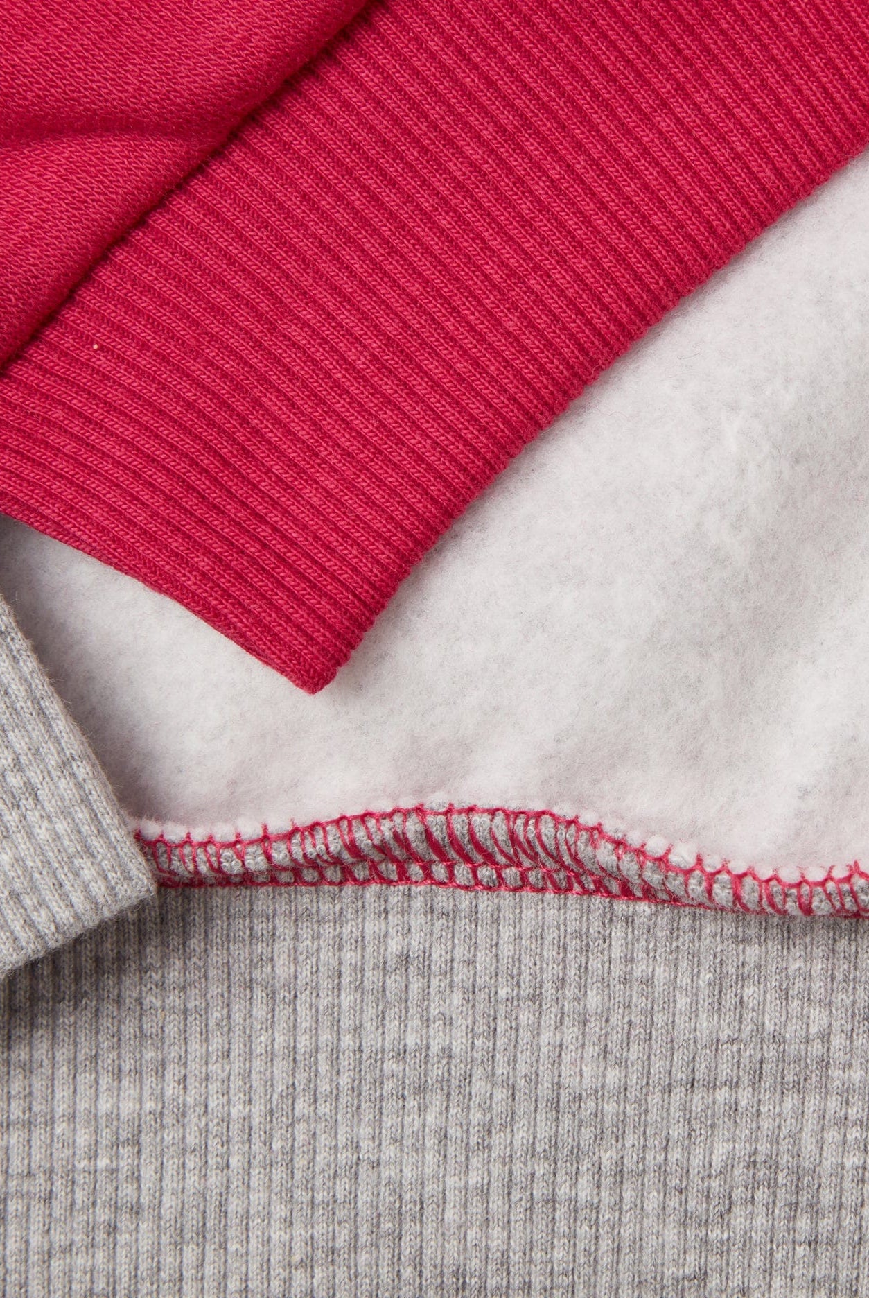 يونايتد كولورز اوف بينيتون بلوفر بطباعة لامعة بناتي