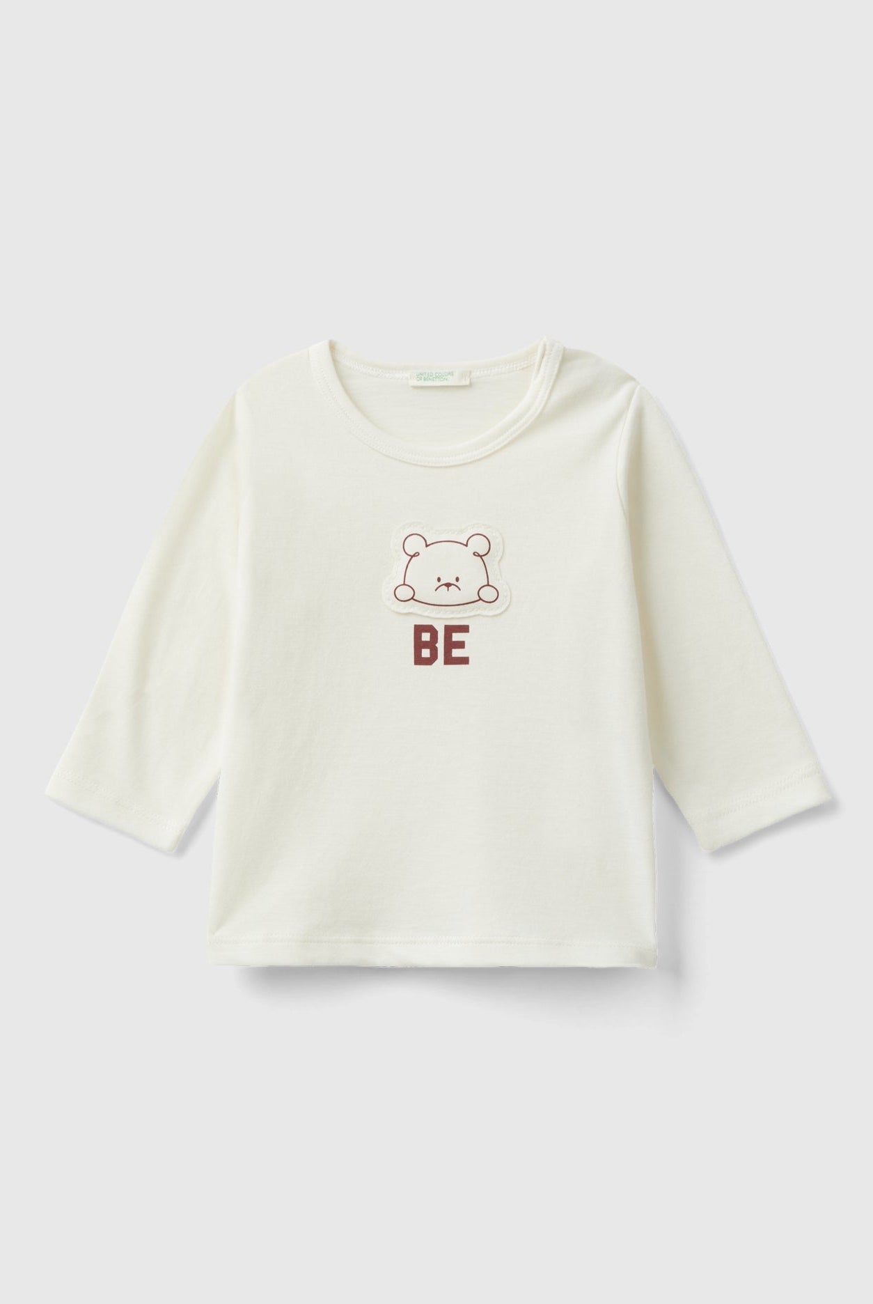 يونايتد كولورز اوف بينيتون تي شيرت من القطن 100% مع بادج